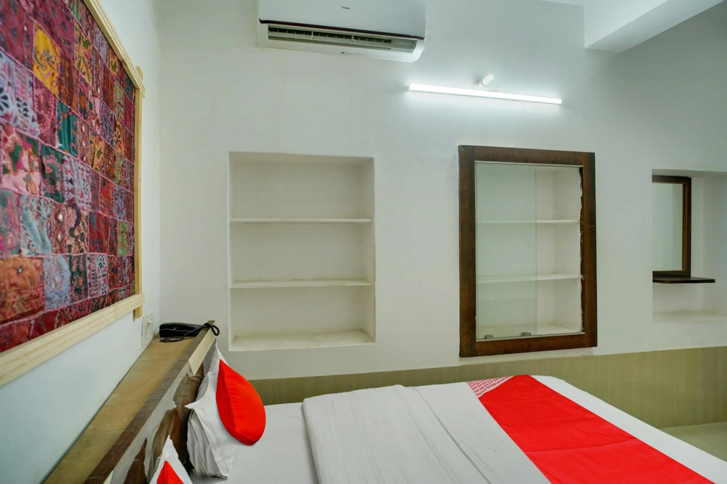 Lobby or reception, Bed in Hotel O Jaisalmer Heritage Haveli