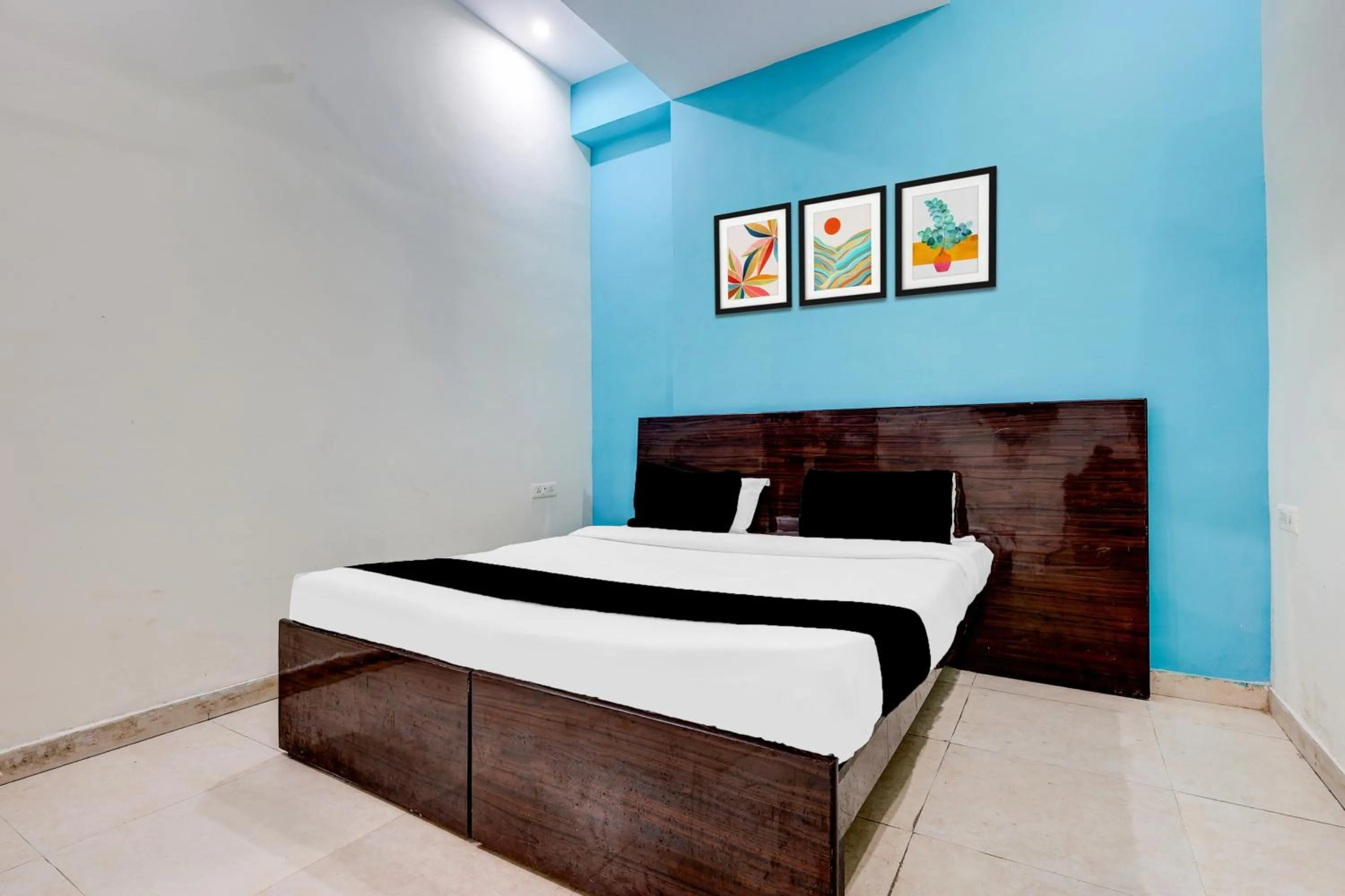 Bedroom, Bed in Hotel O The Star Guest House