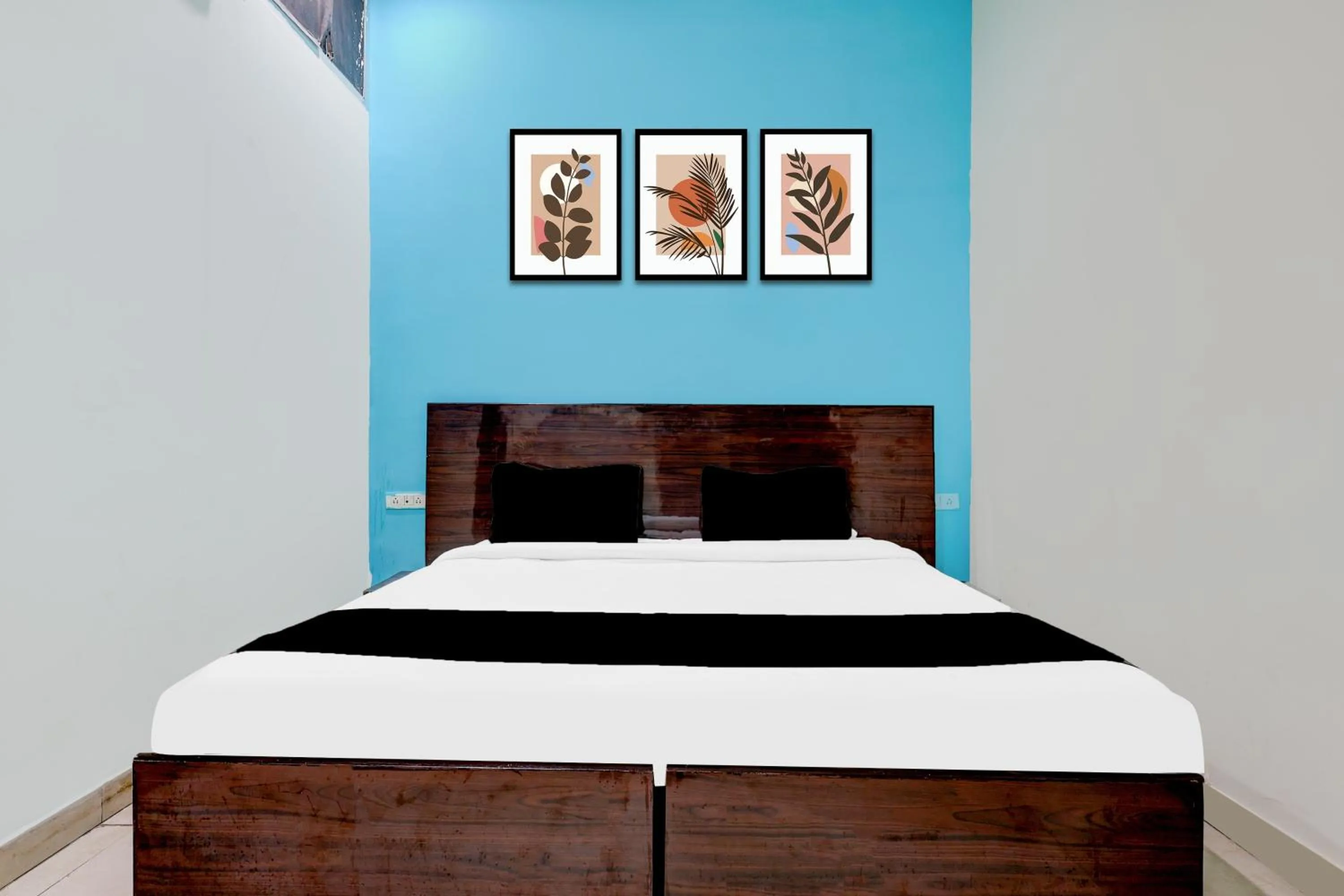 Bedroom, Bed in Hotel O The Star Guest House