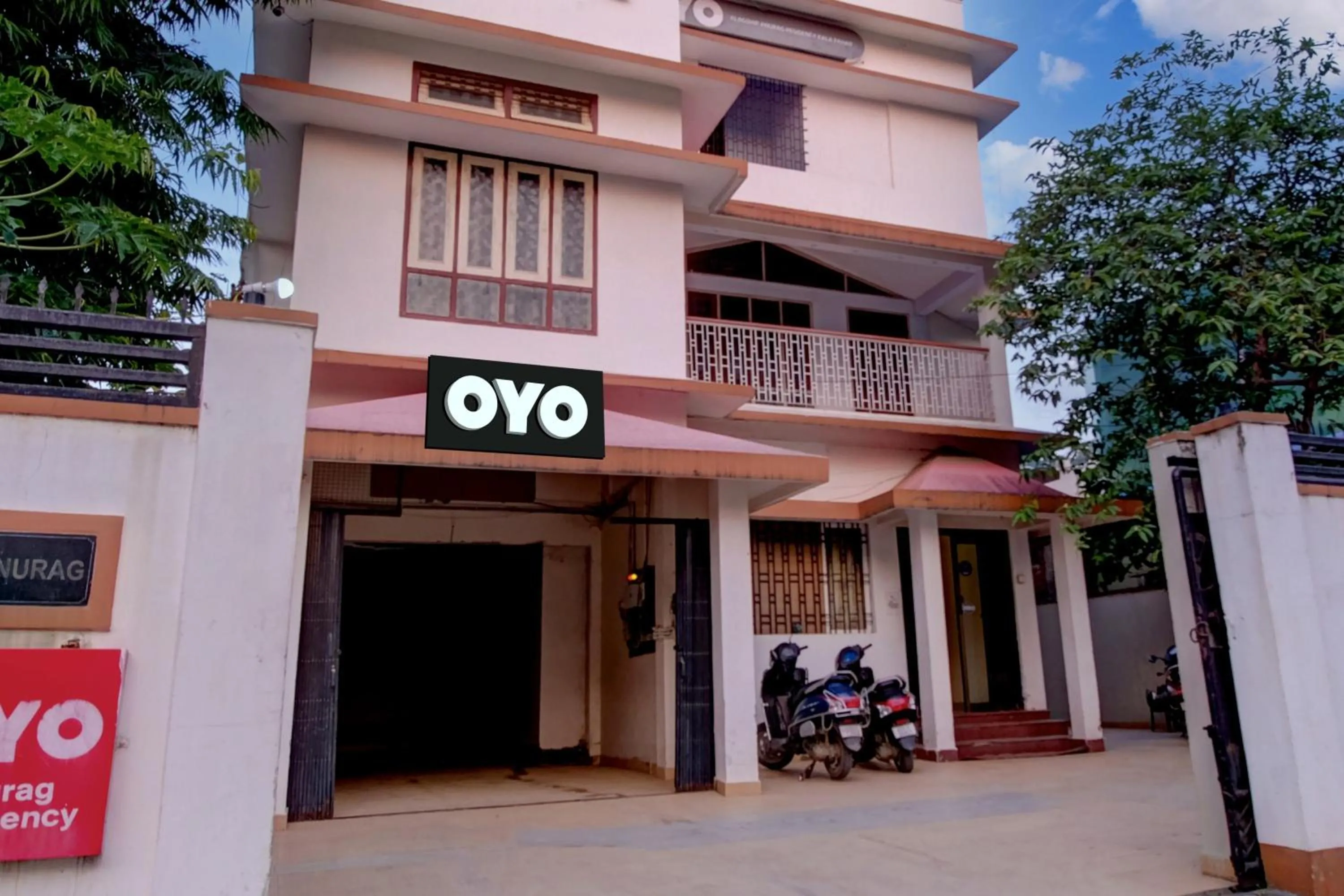 Facade/entrance in Hotel O Hill View Residency near ACA Stadium