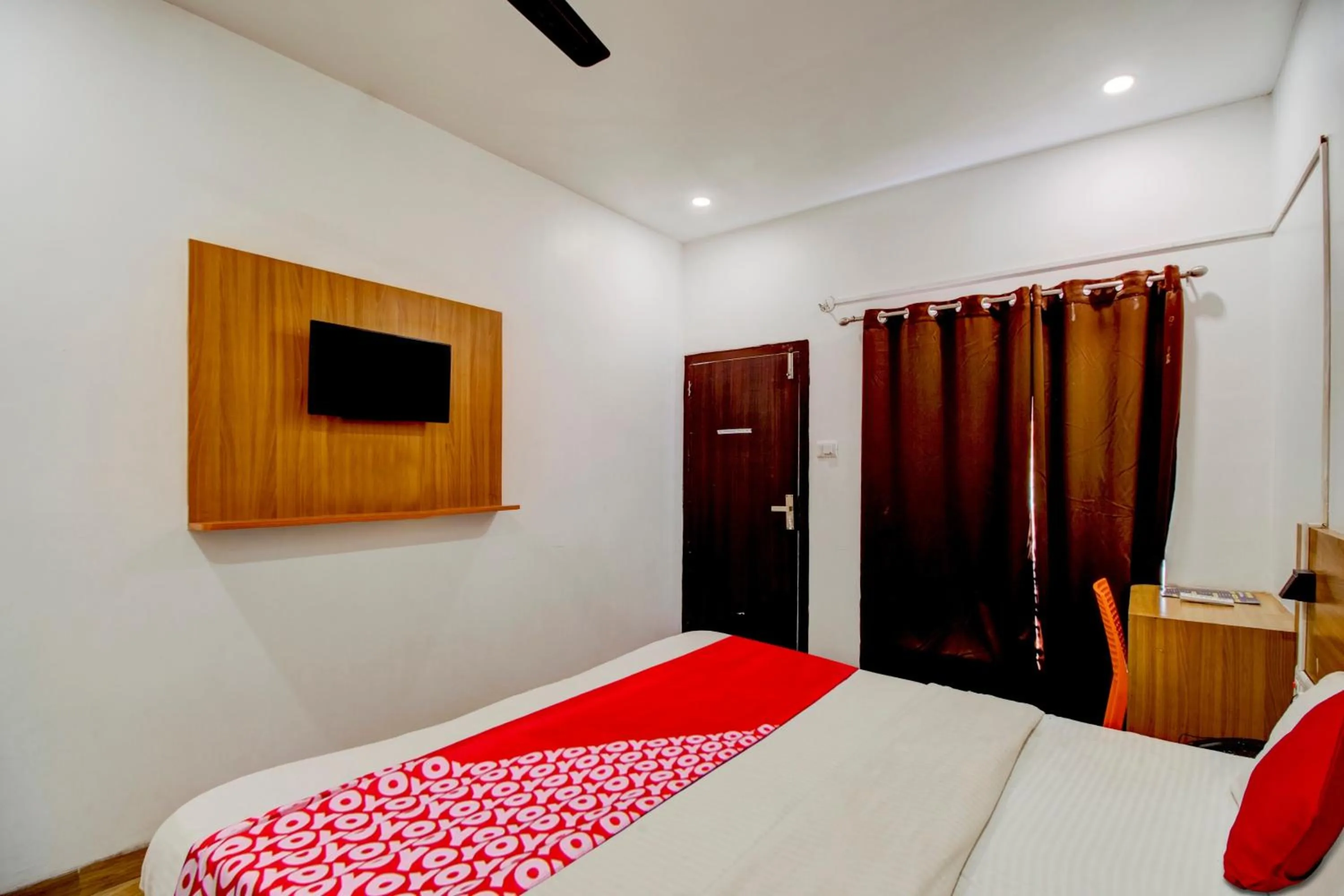 Bedroom, Bed in Hotel O Hill View Residency near ACA Stadium