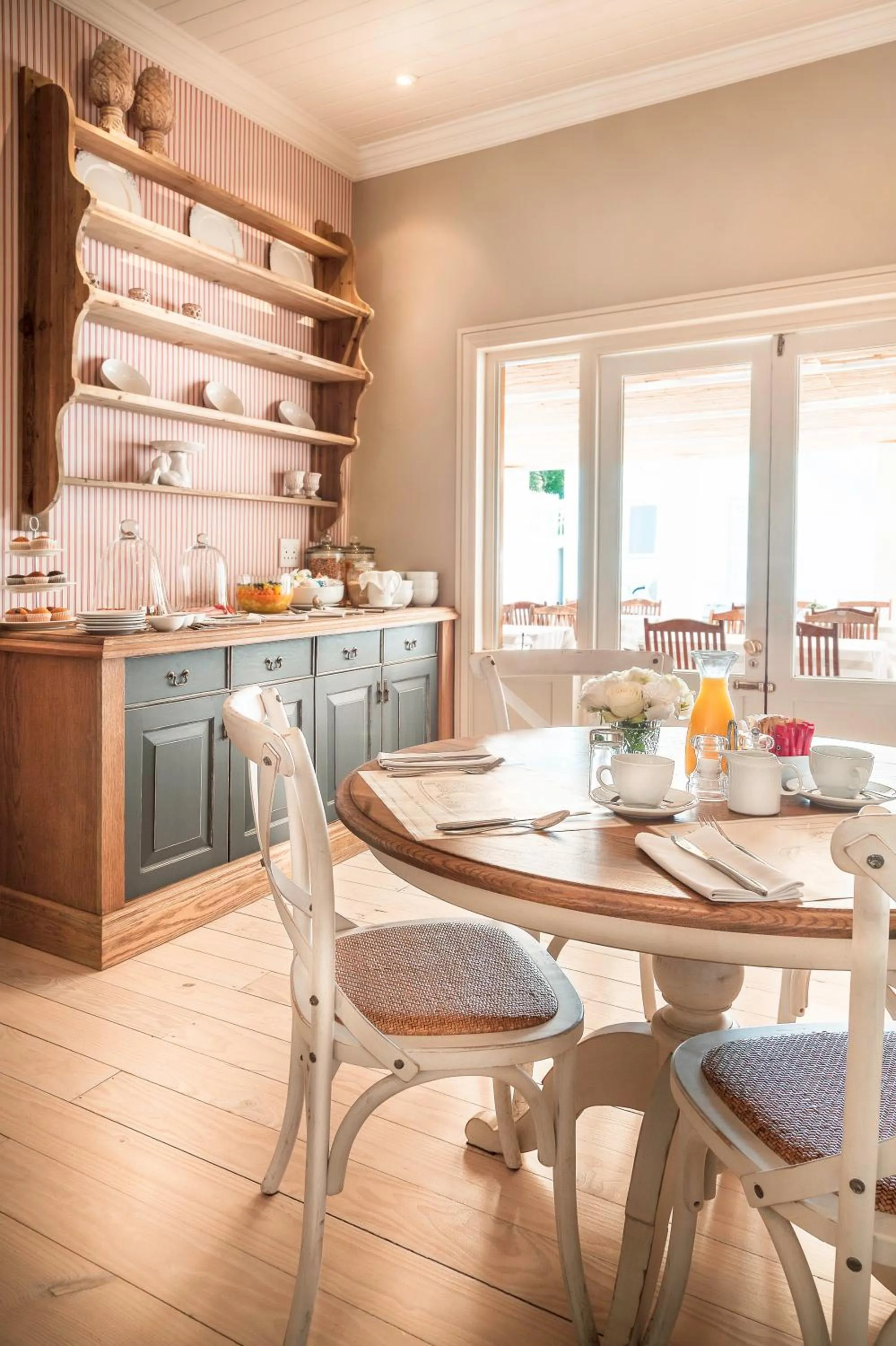 Dining area in Avenues Guest House
