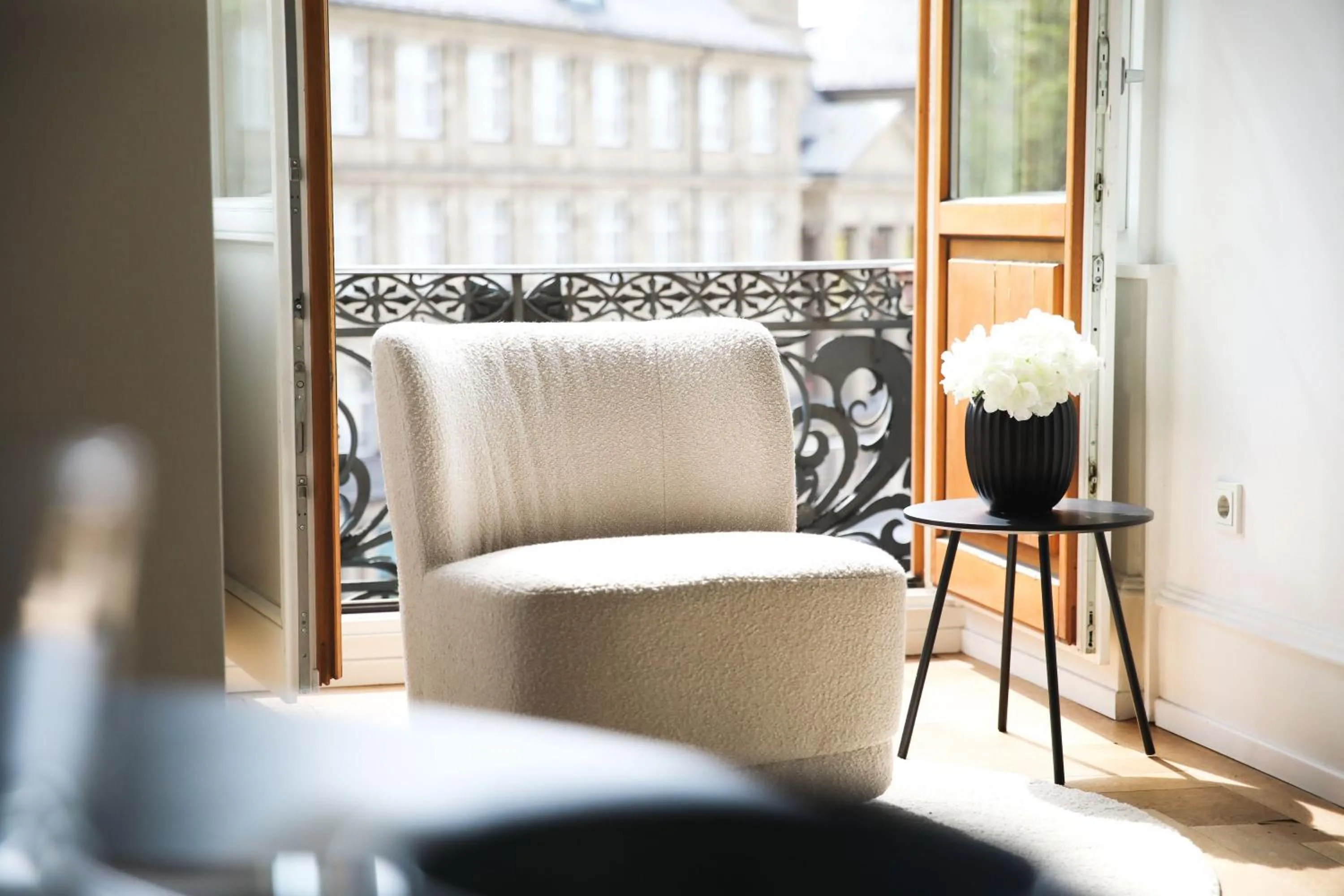 Palais Passy~Design Suite mit Ausblick im Zentrum