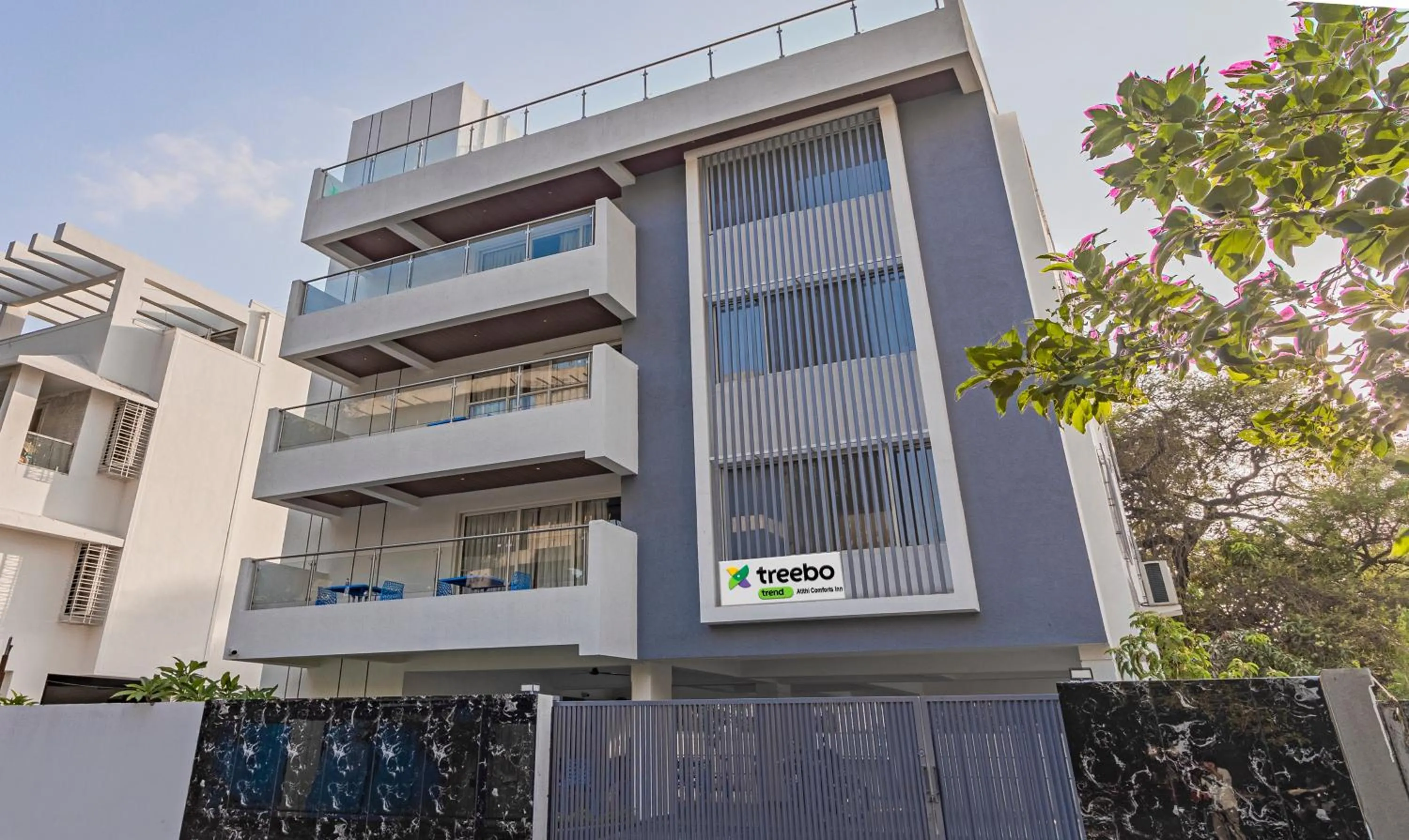 Property building in Treebo Atithi Comforts Inn