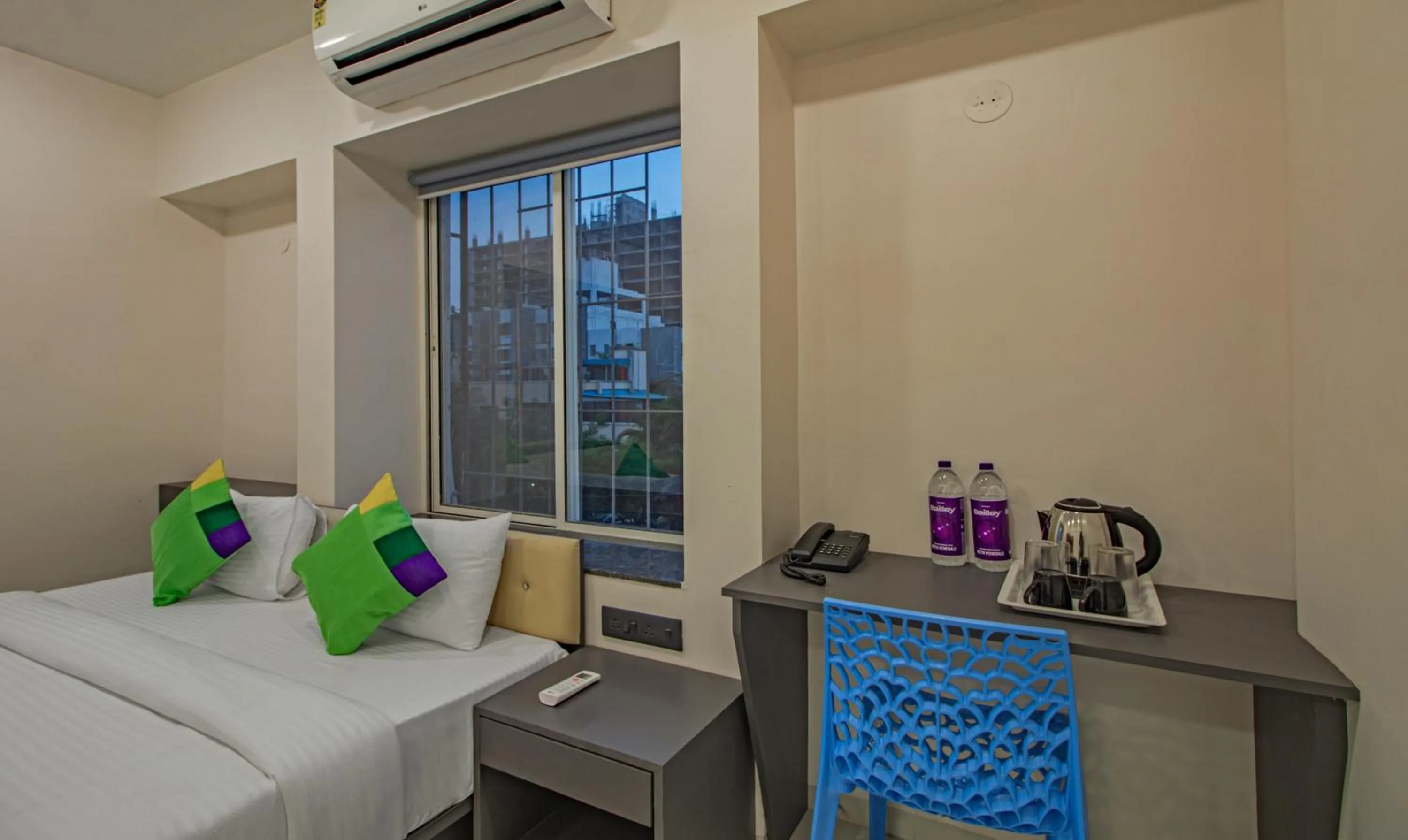 Bedroom, Bed in Treebo Atithi Comforts Inn