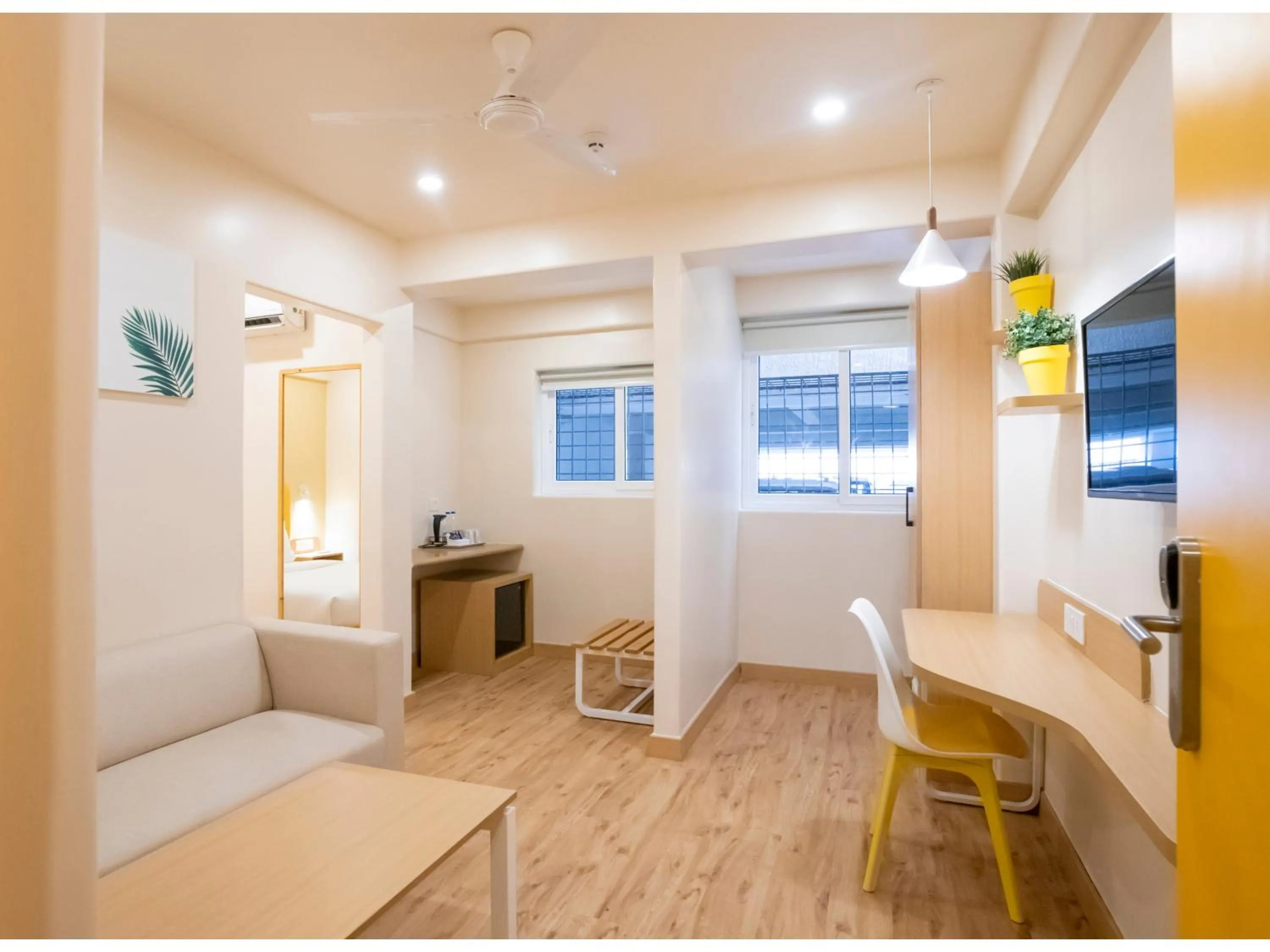 Bedroom in Bloom Hotel - HSR Club