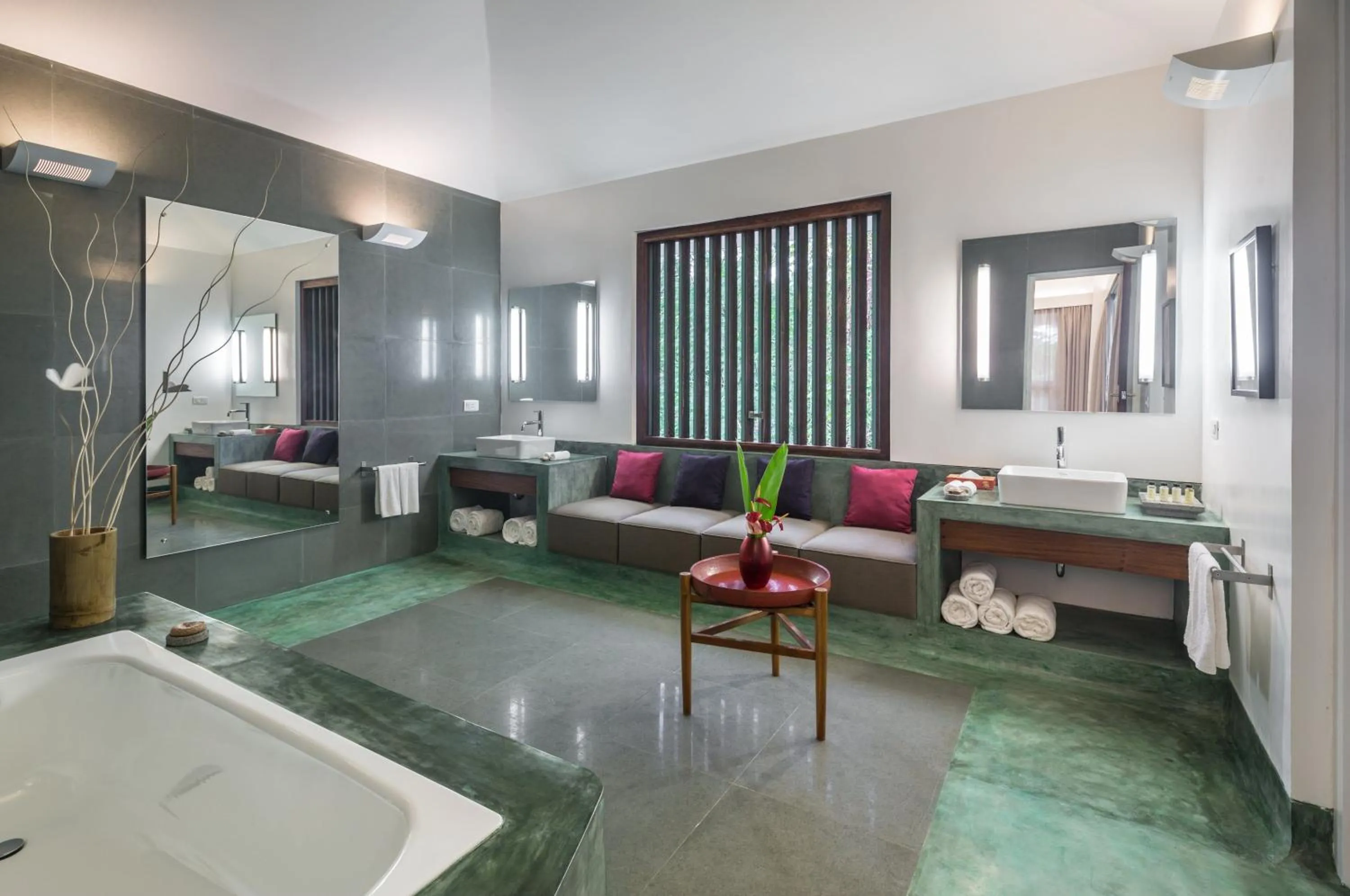 Bathroom, Bed in Purity at Lake Vembanad