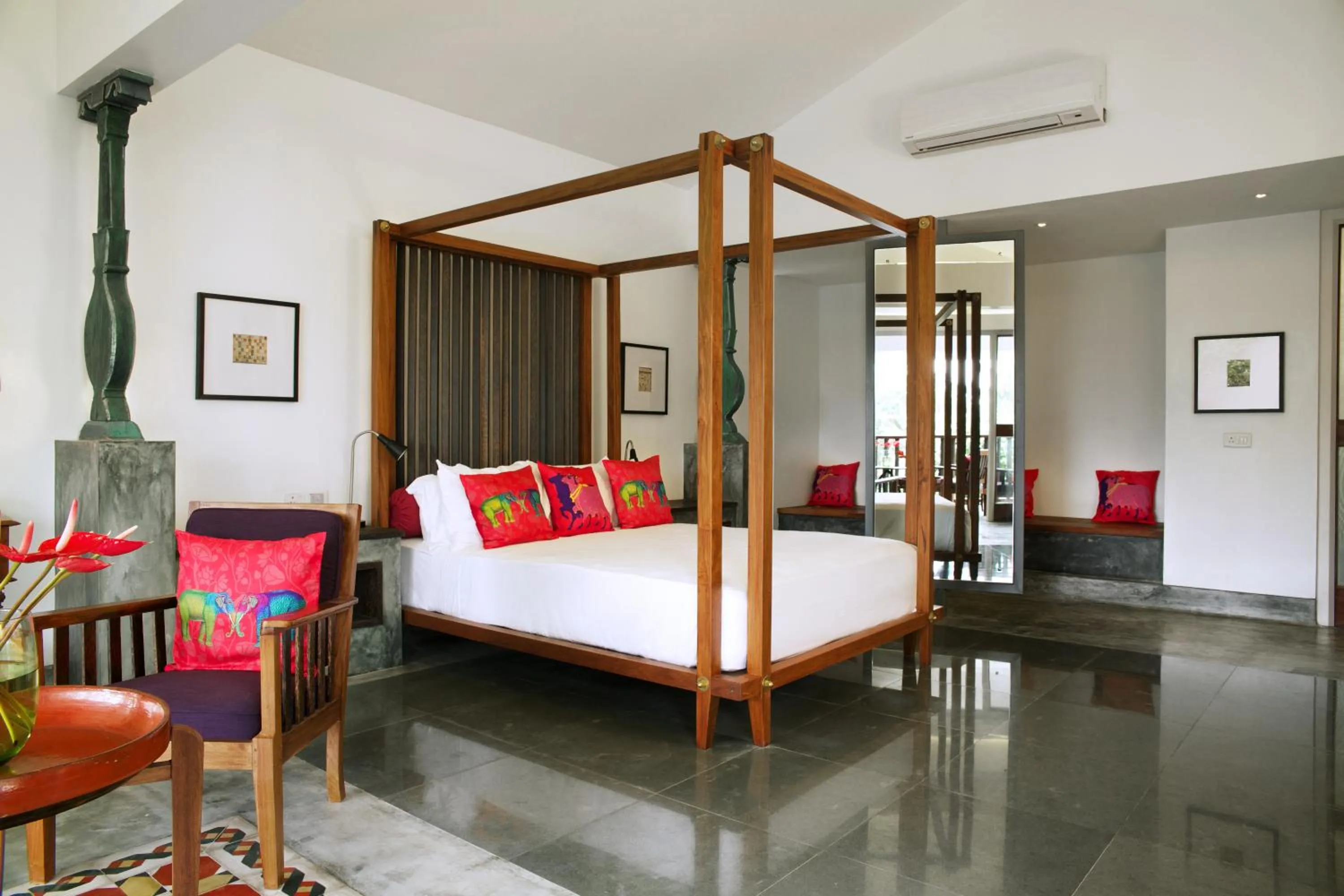 Photo of the whole room, Bed in Purity at Lake Vembanad