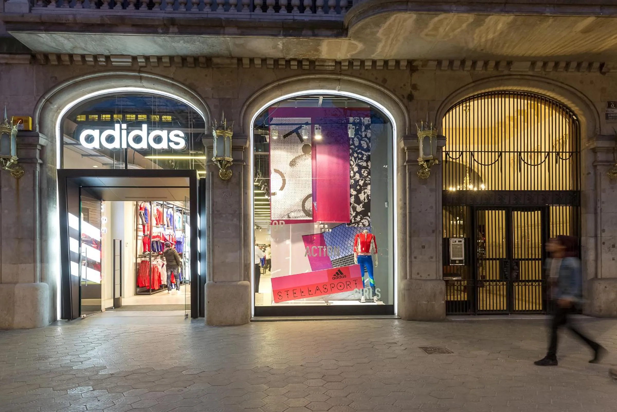 Property building in LetsGo Paseo de Gracia