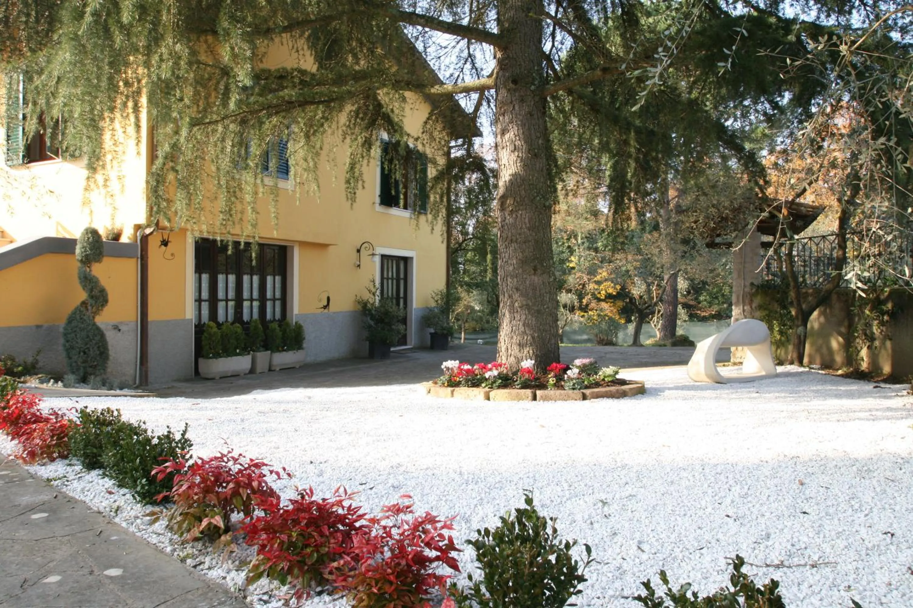 Facade/entrance in La Stregatta