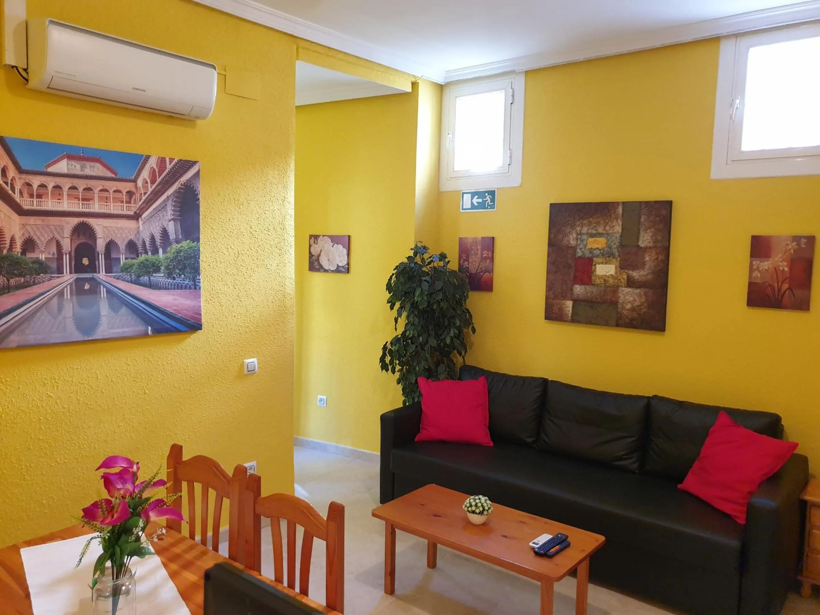 Apartamentos Dana Sol