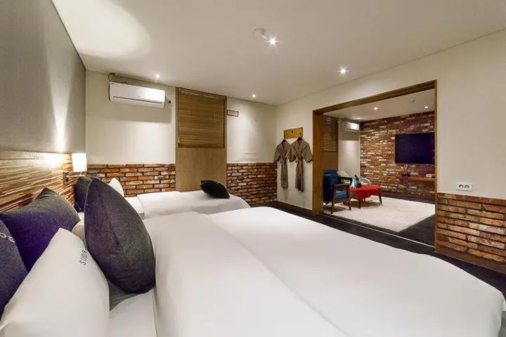 Bed in Incheon Soma Hotel