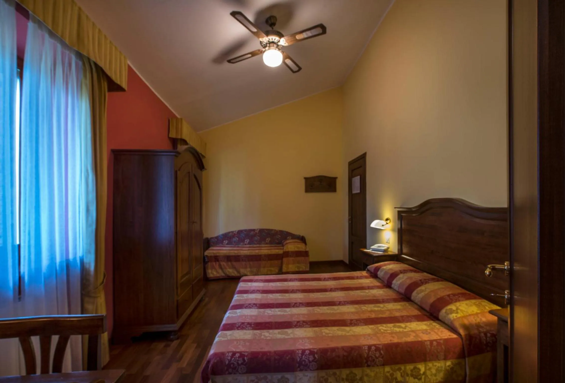 Photo of the whole room, Bed in La Torre Ai Mari