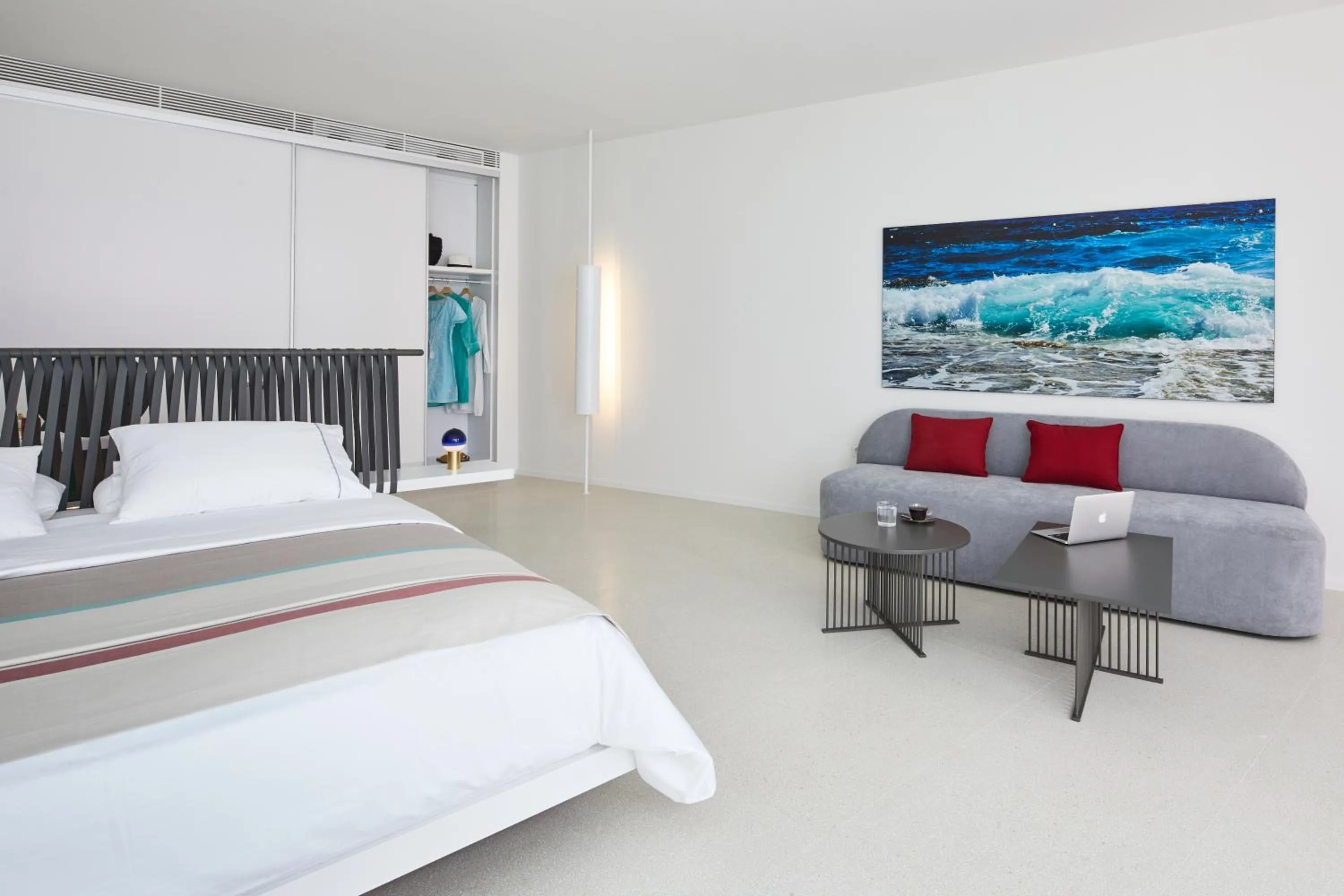 Bed in Alti Santorini Suites - Caldera View