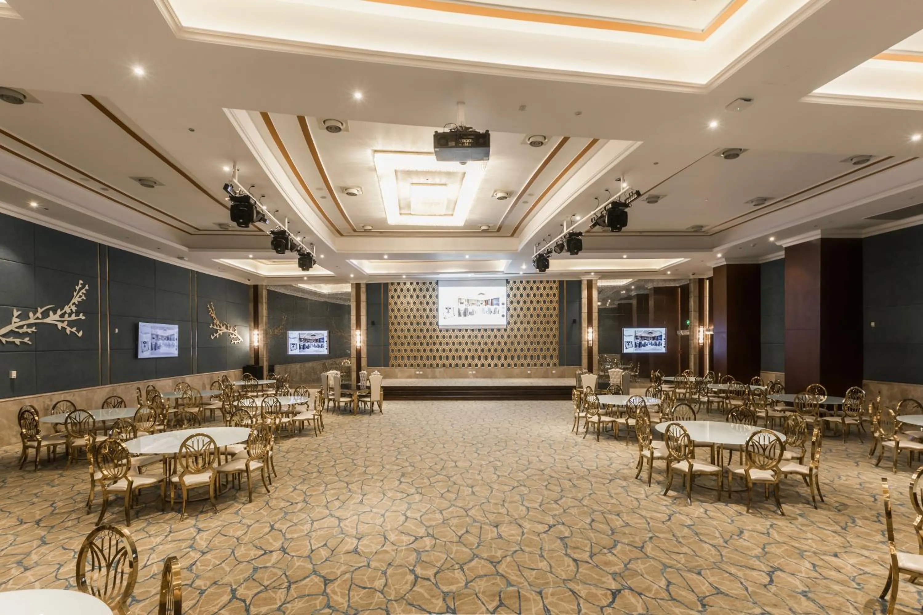 Gewan White Beach Resort-New Alamein