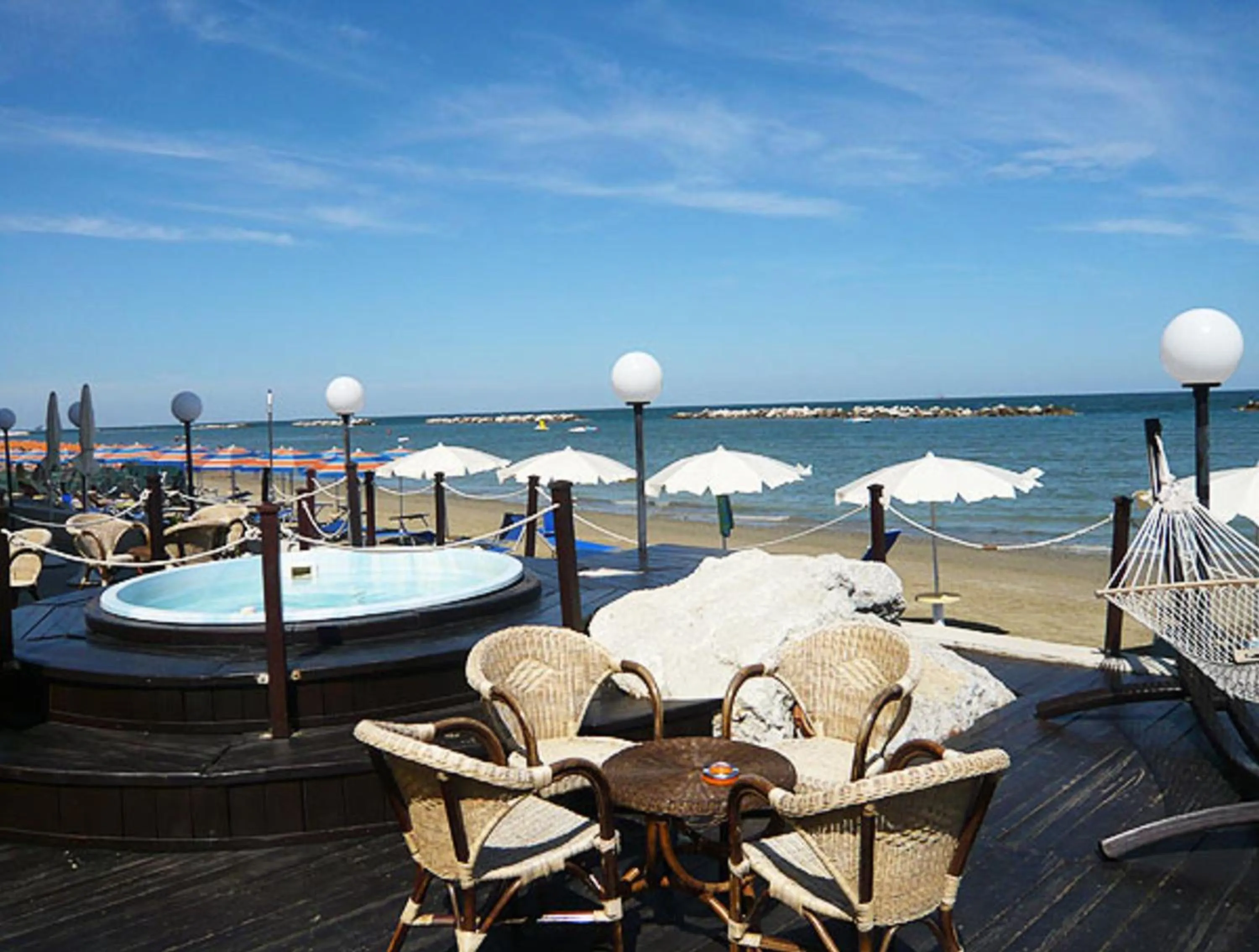 Hot Tub in Hotel Primavera sul mare