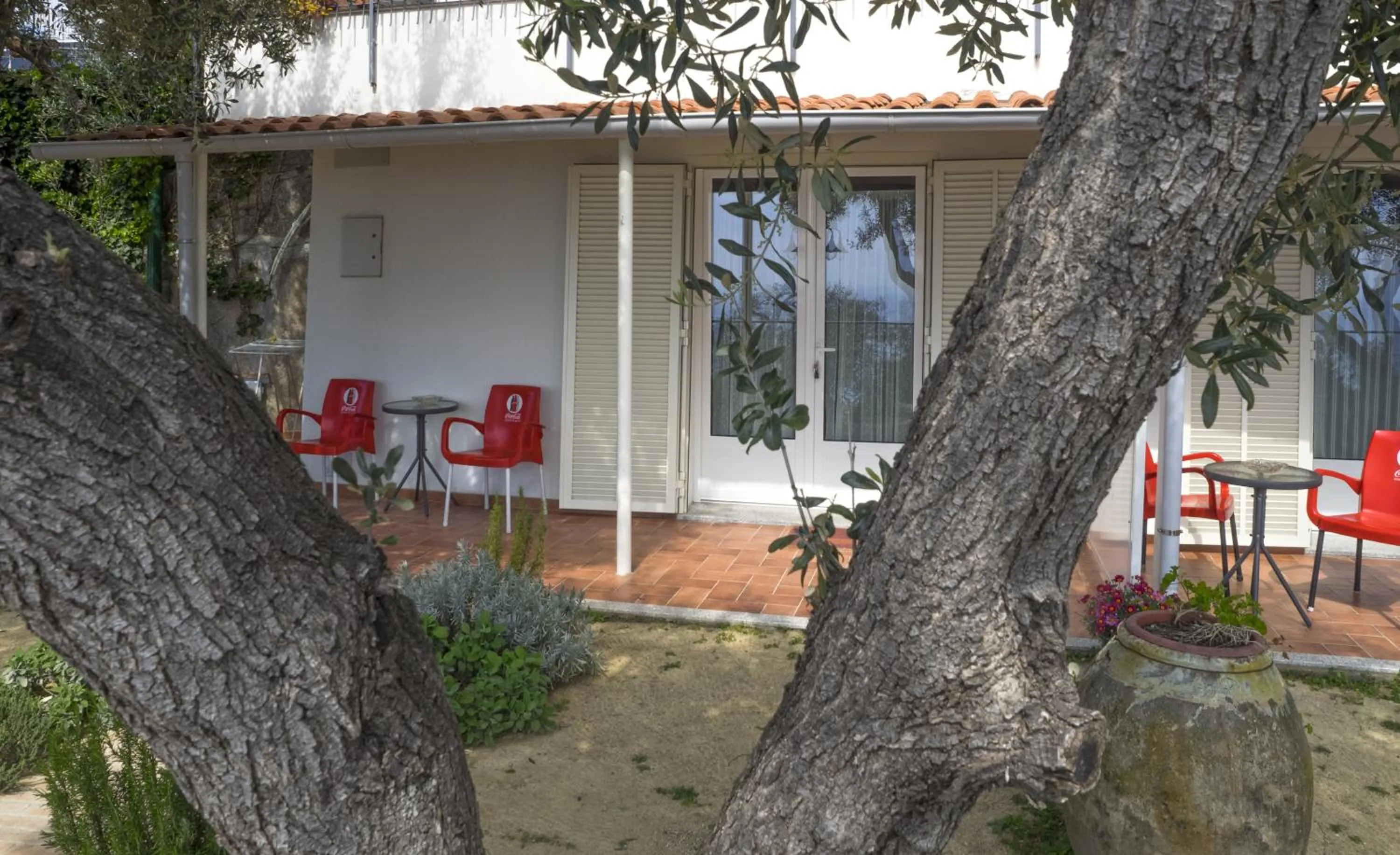 Facade/entrance in Tra Gli Ulivi
