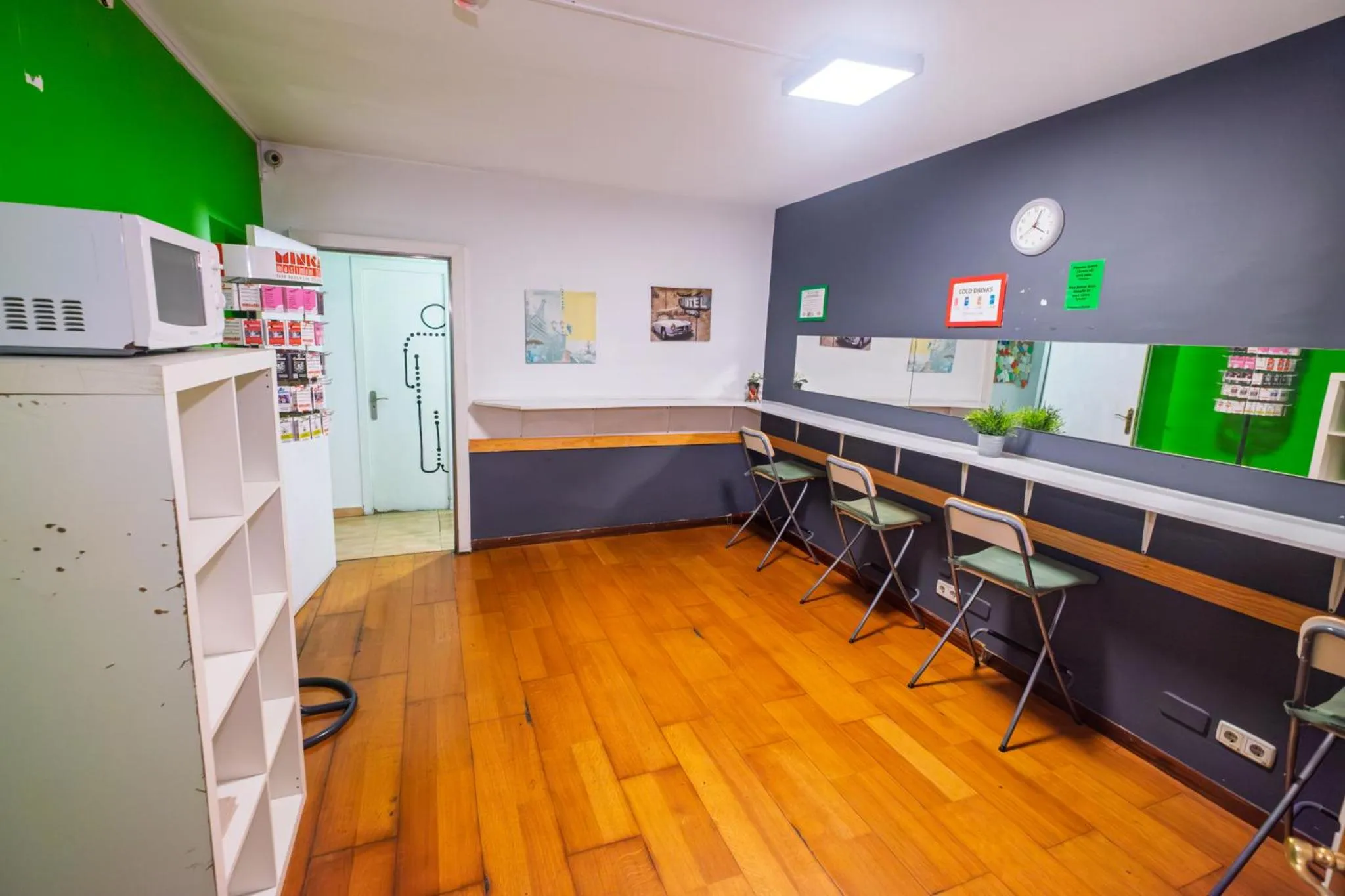 Diagonal House Hostel