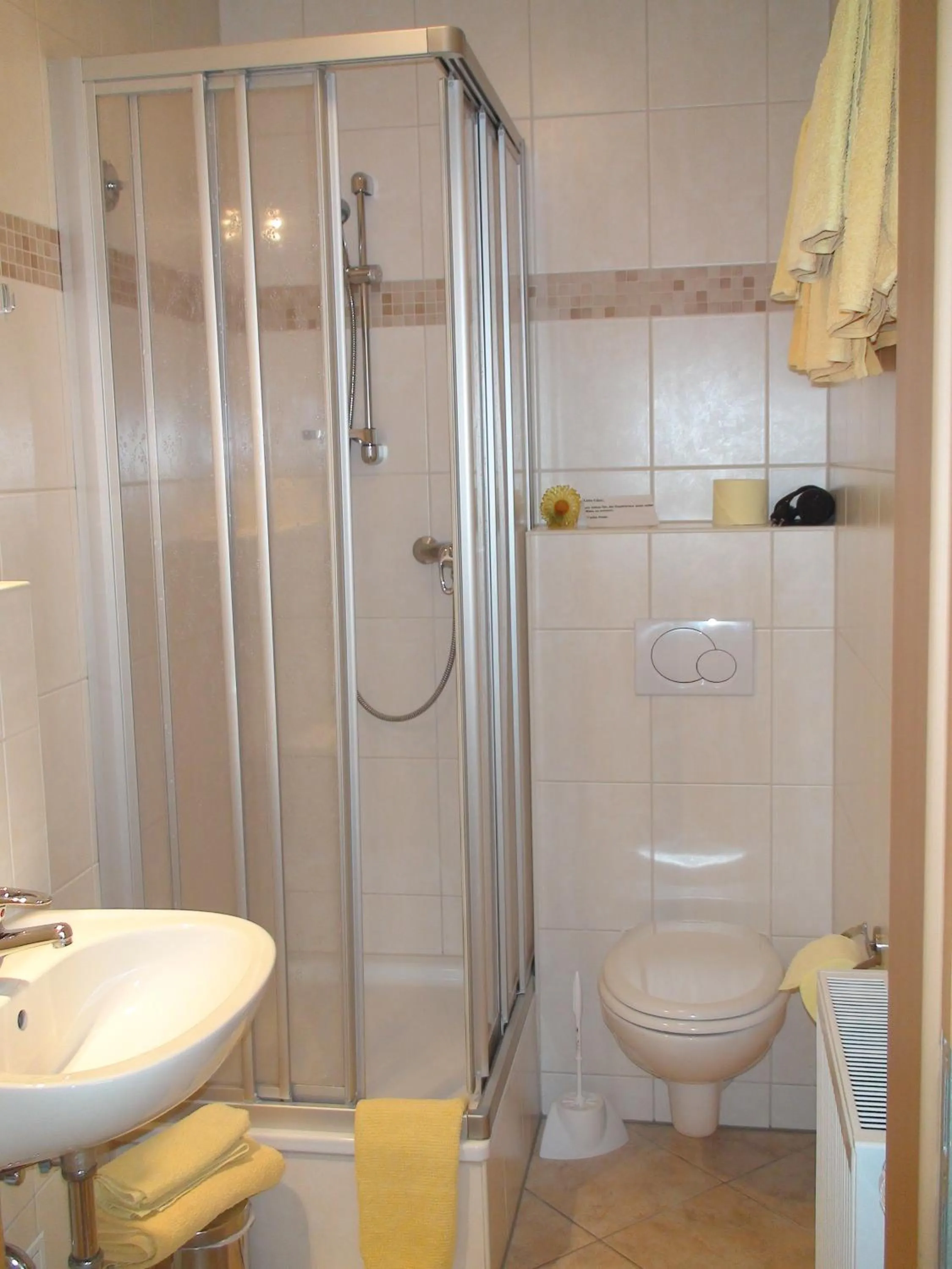 Bathroom in Pension Kreisel