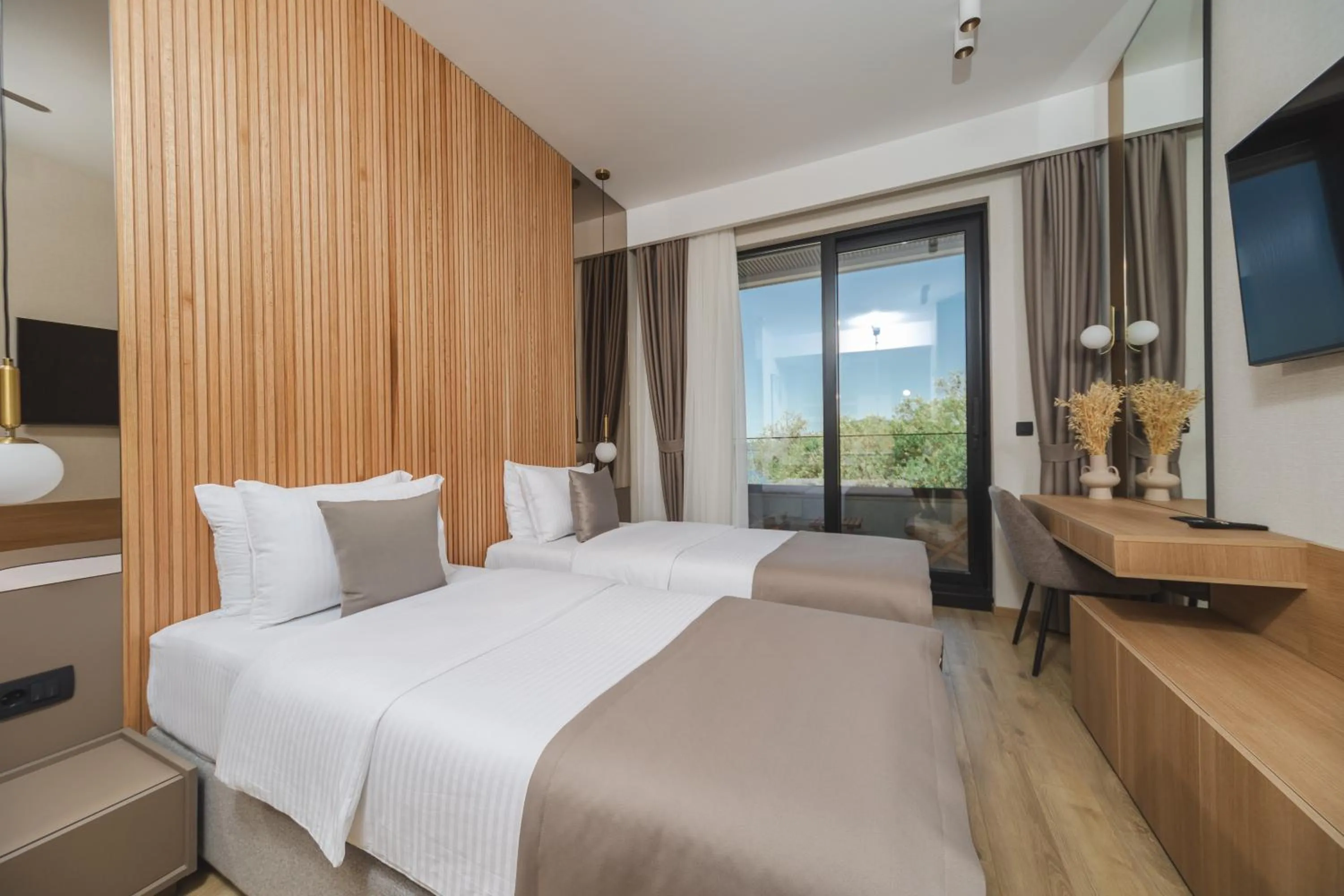 Bed in Regent Resort Budva