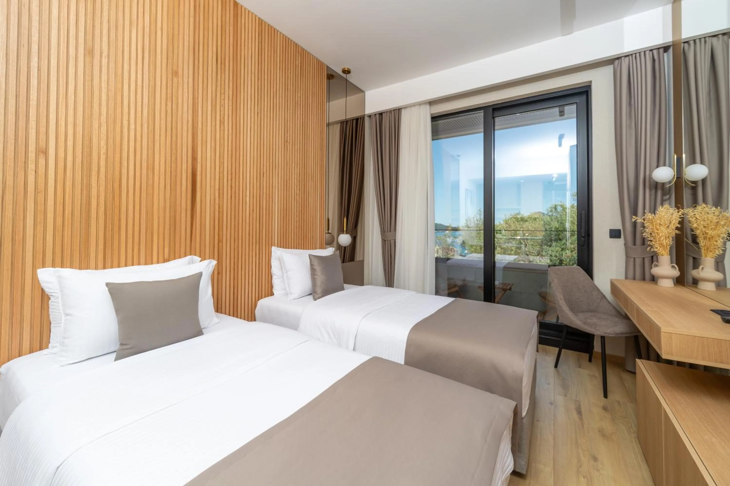 Bed in Regent Resort Budva