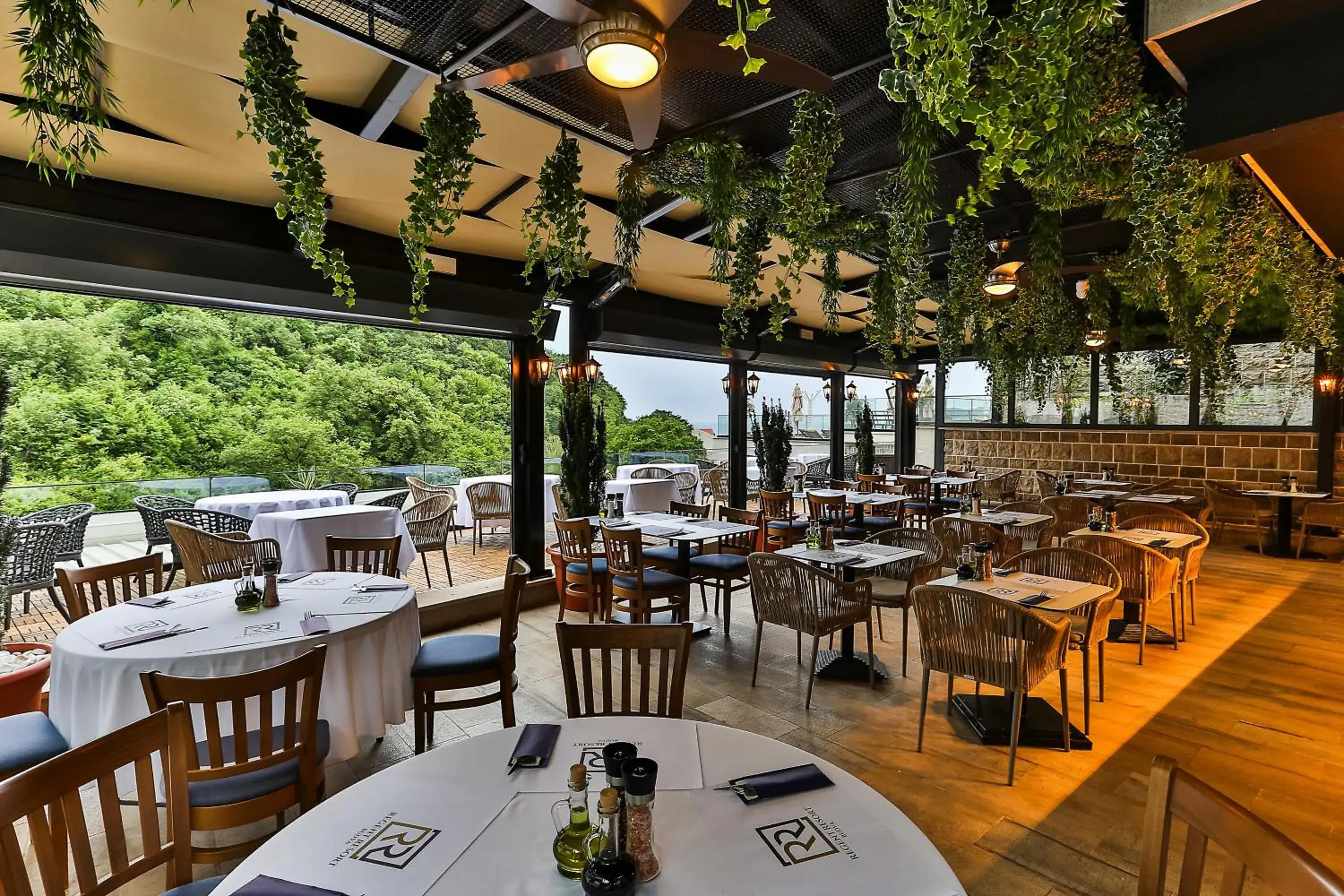 Restaurant/places to eat in Hotel kingStone Budva Restaurant/places to eat in Hotel kingStone Budva