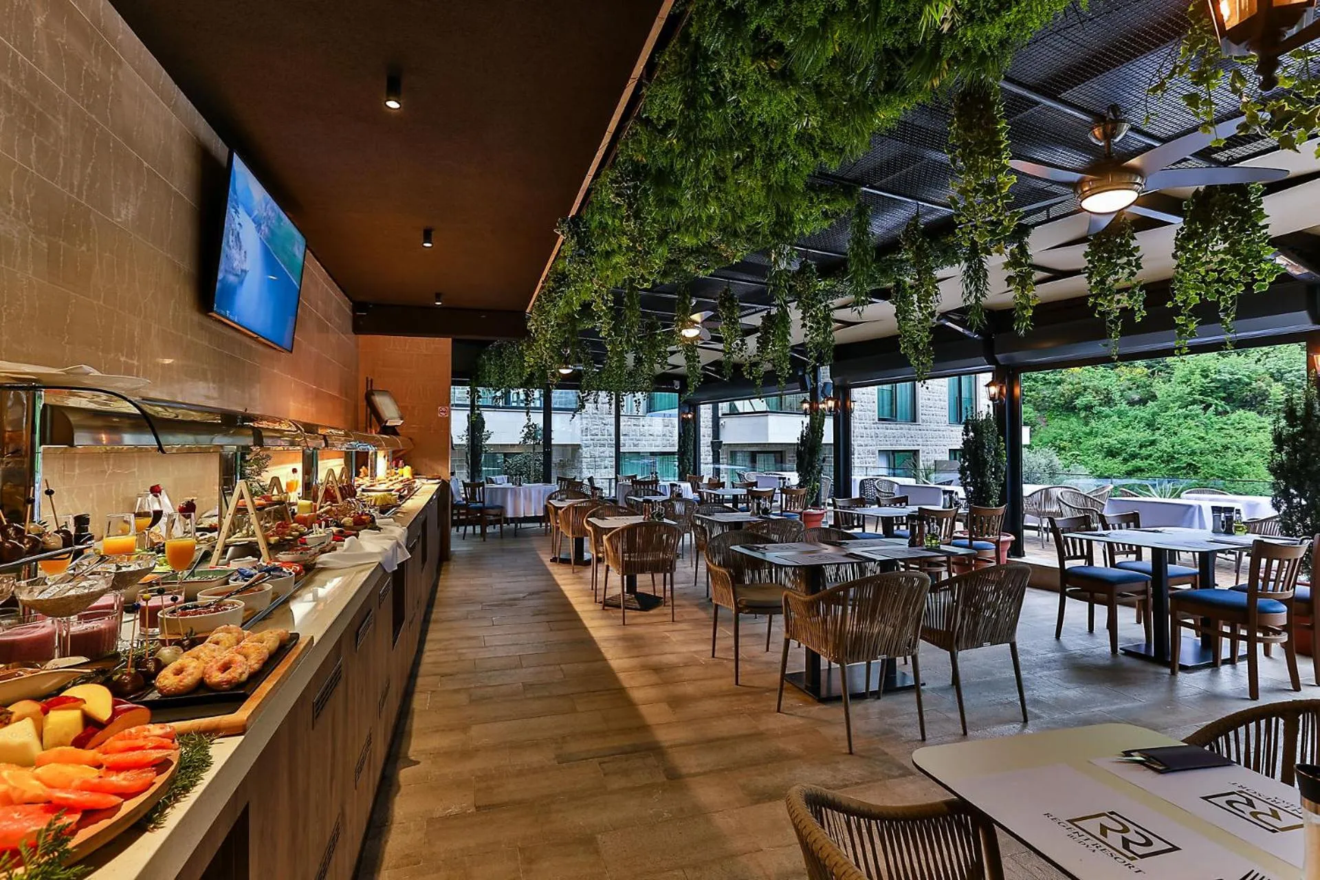 Restaurant/places to eat in Regent Resort Budva