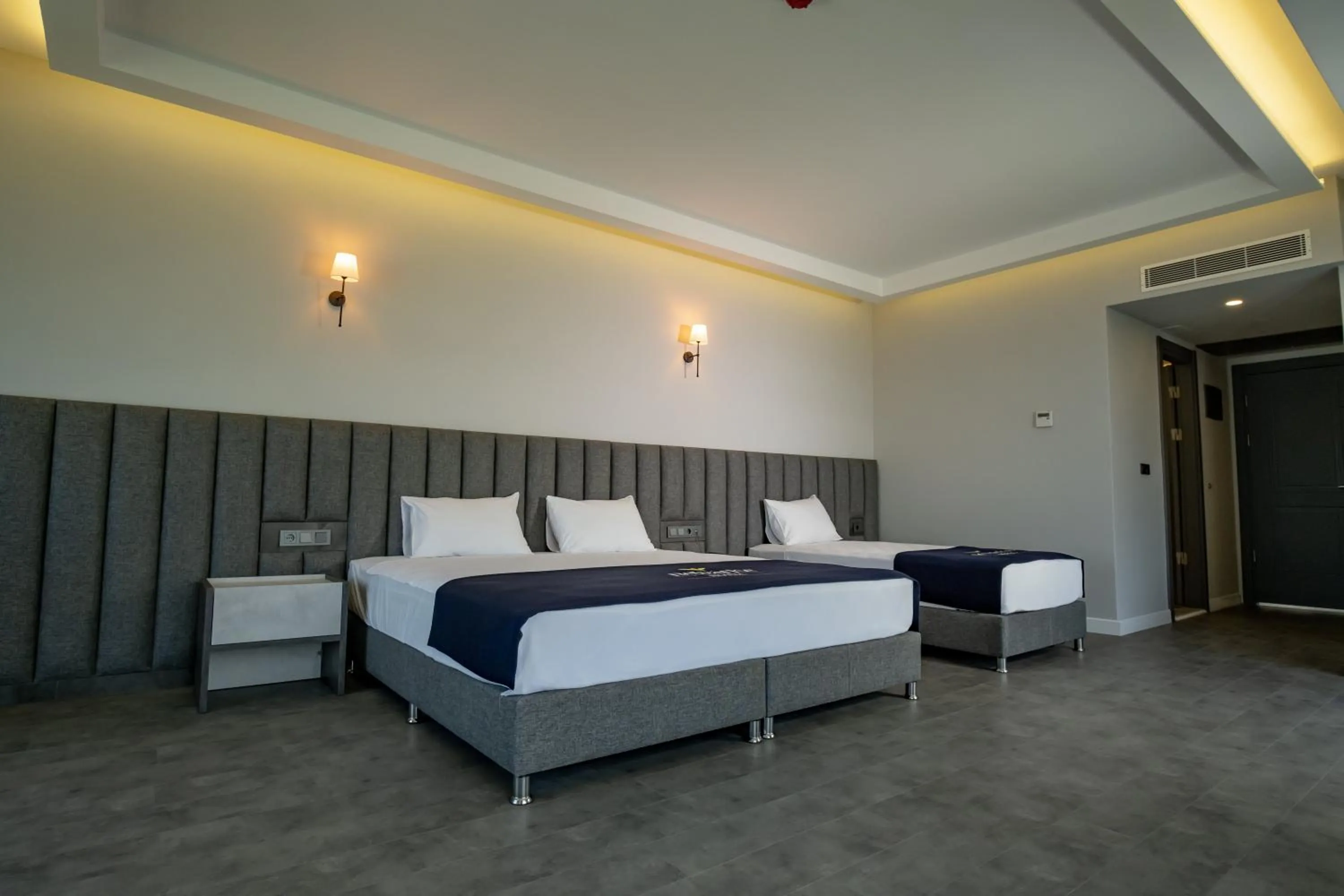 Bed in Newarise Hotel