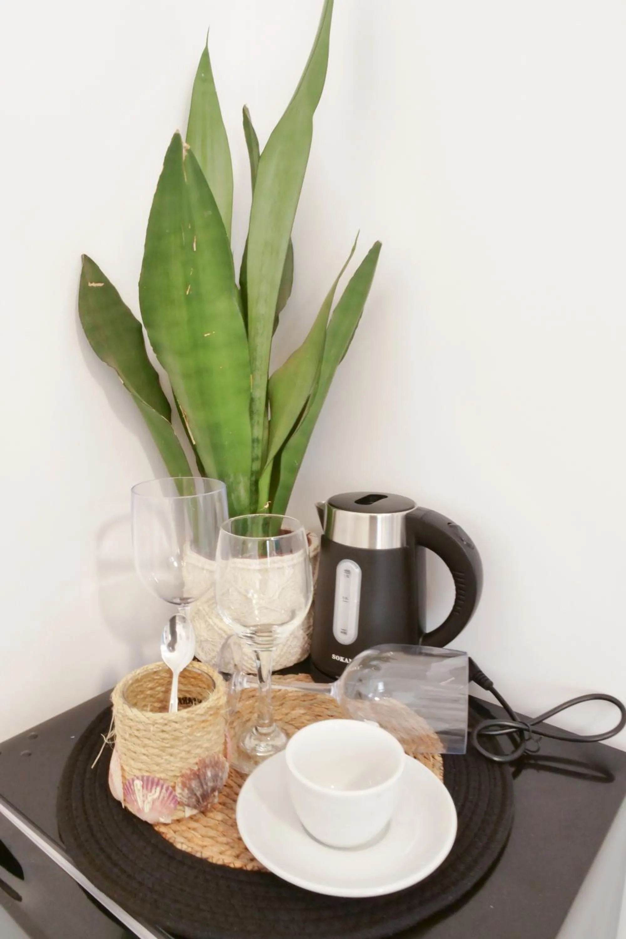 Coffee/tea facilities in Seabed Suites Mykonos