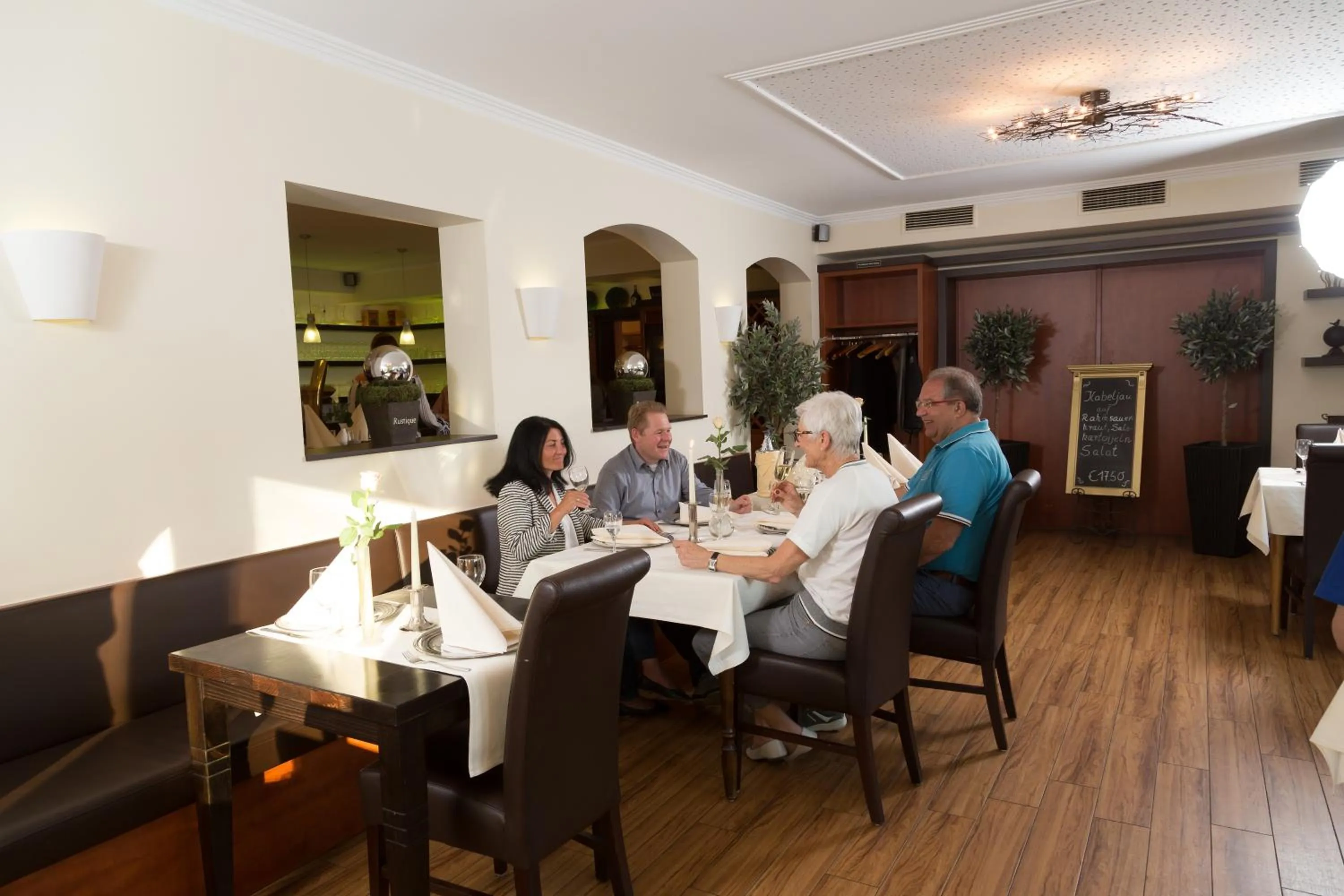 Restaurant/places to eat in Landhaus Jägerkrug