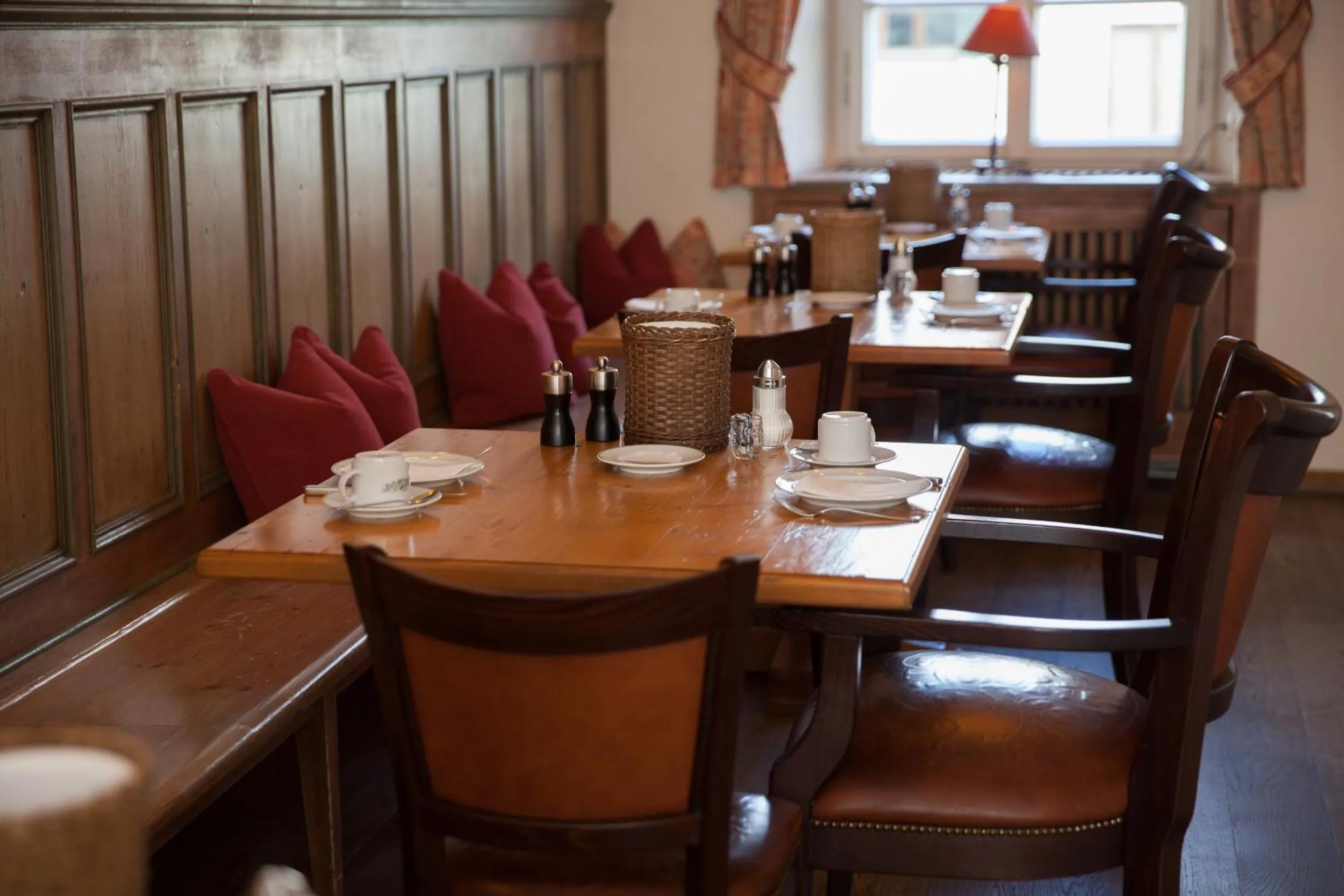 Restaurant/places to eat in Hotel Gasthof Alte Post Holzkirchen