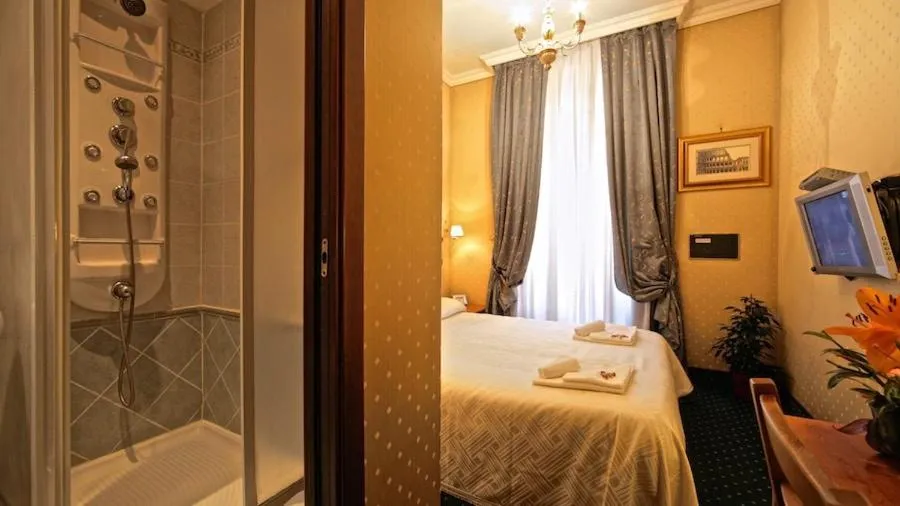 Photo of the whole room, Bed in Vatican Holiday