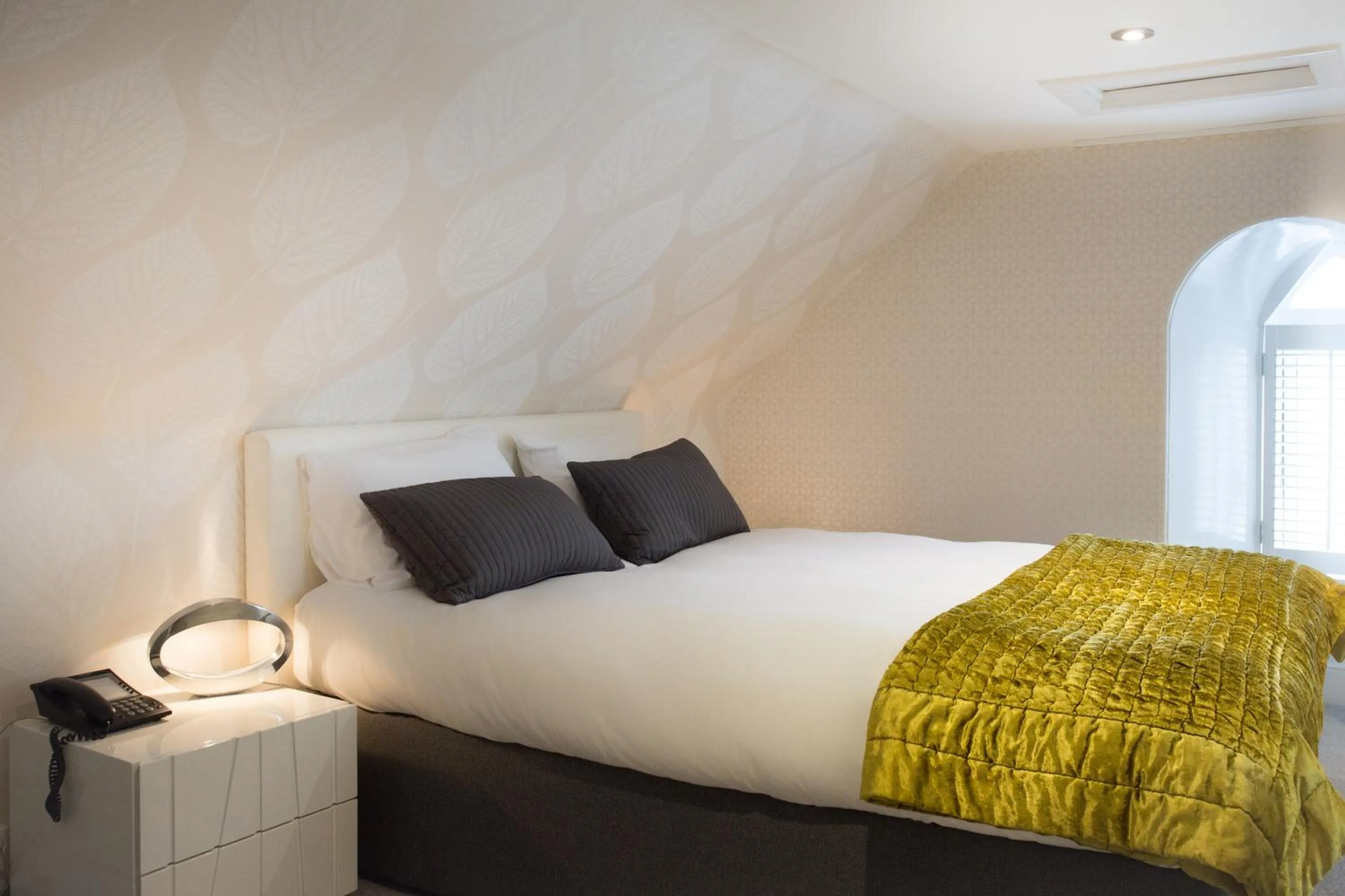 Bedroom, Bed in Heathmount Hotel