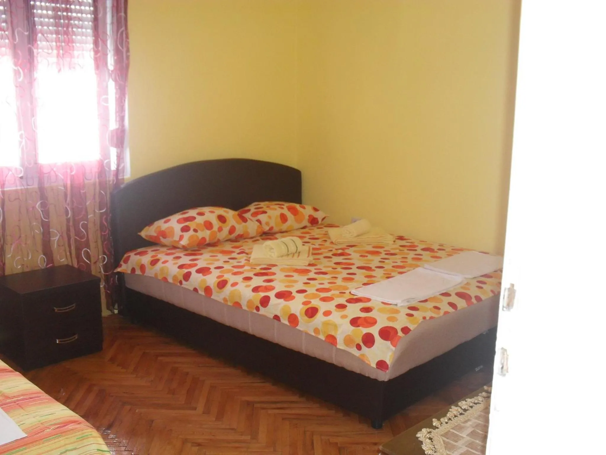 Property building, Bed in Apartment Batricevic