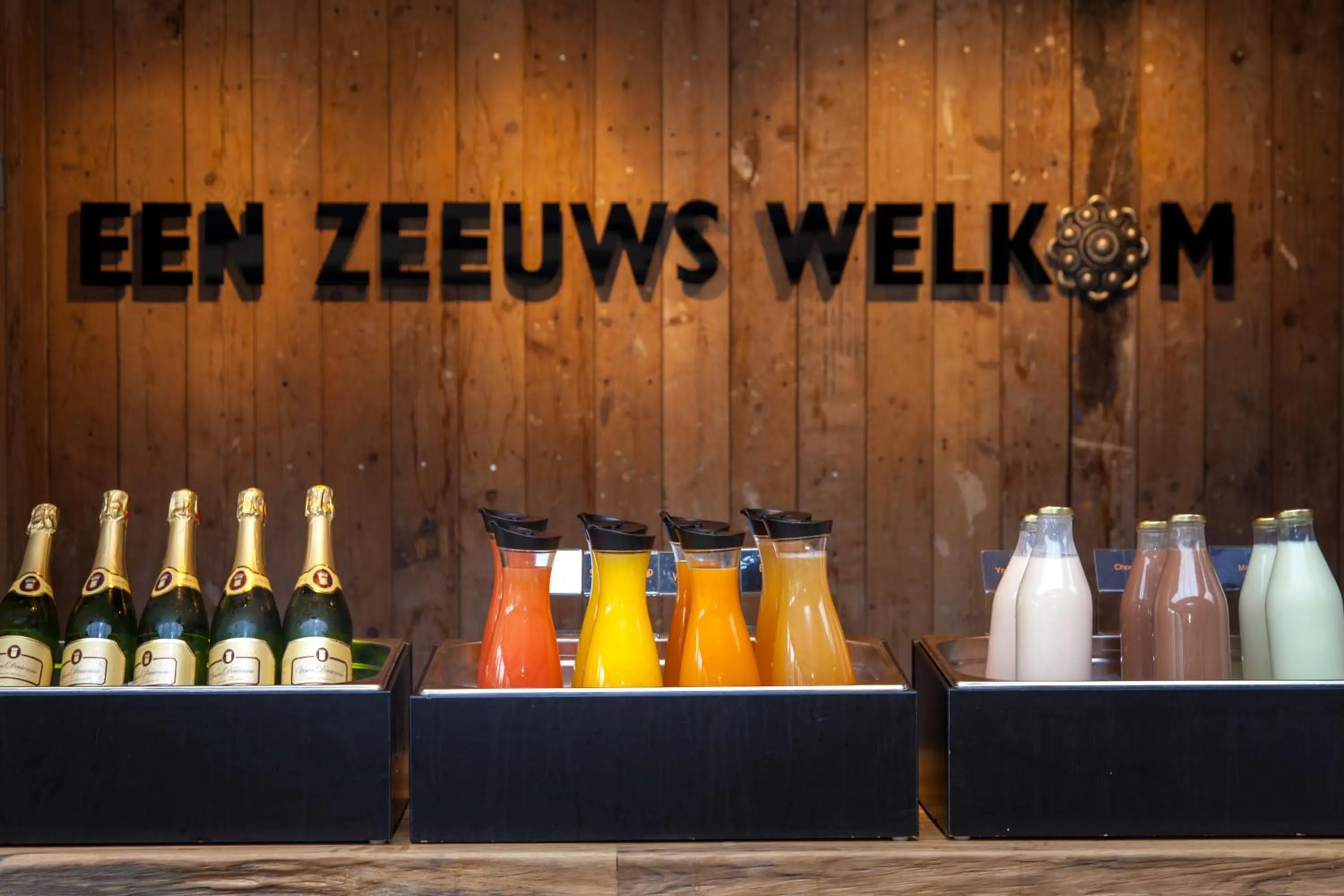 Restaurant/places to eat in Strandhotel Westduin