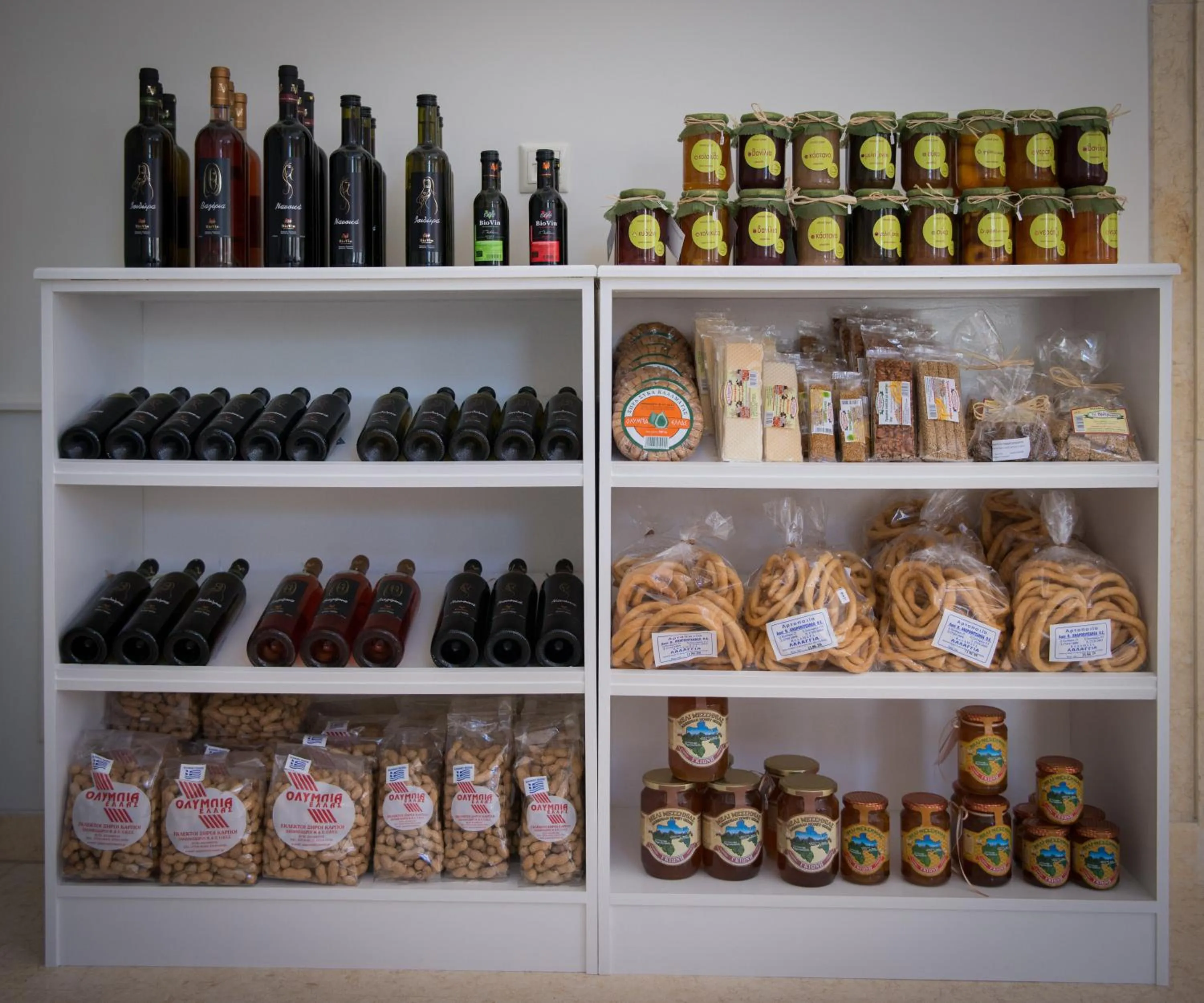 Drinks in Mantinia Bay Hotel