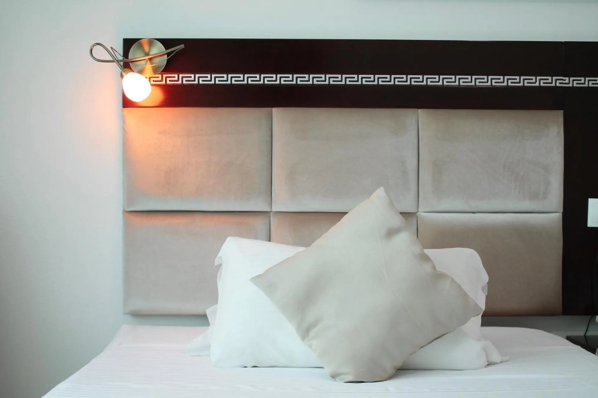 Bed in PALACE APPART HOTEL