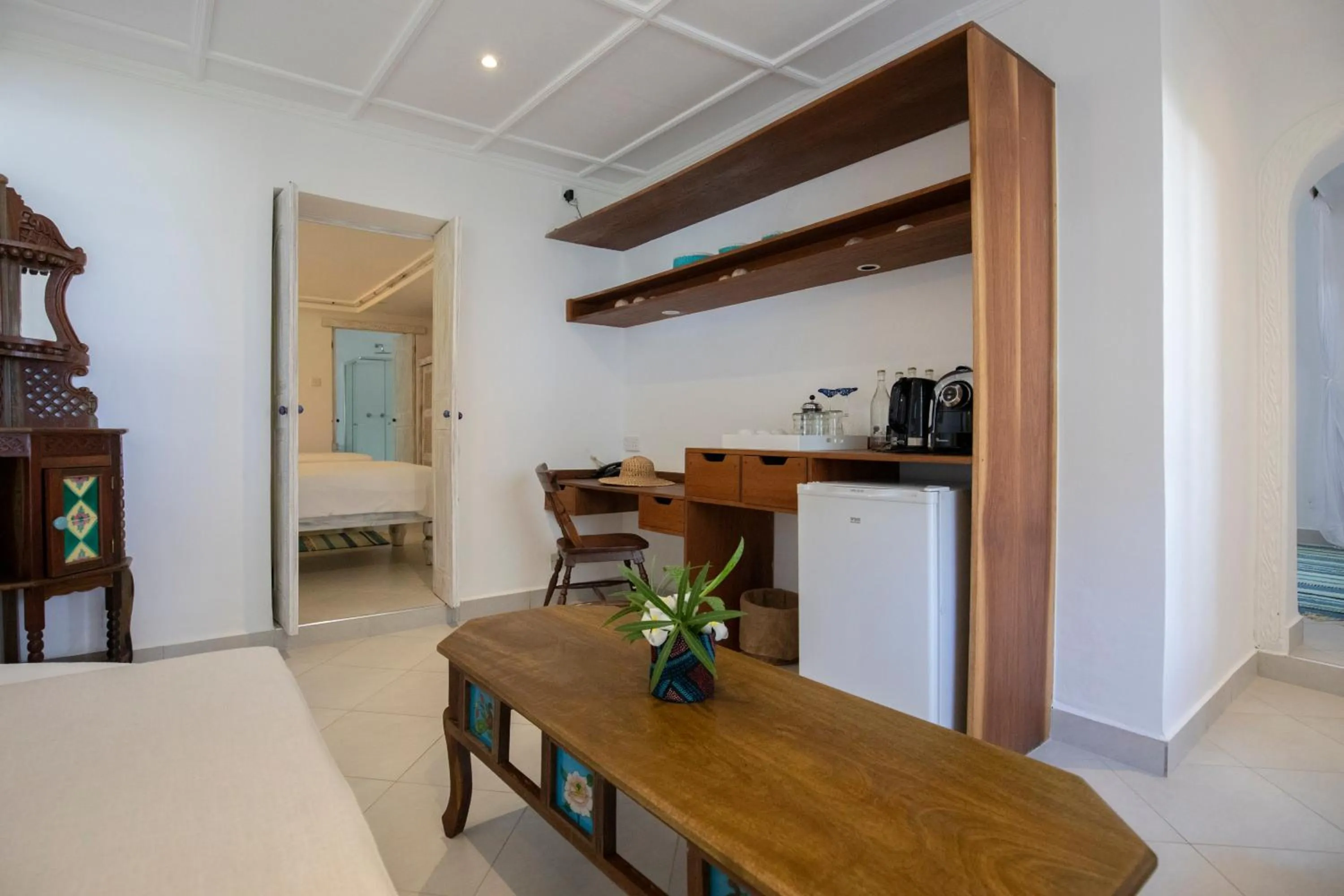 Coffee/tea facilities in Nomad Beach Resort