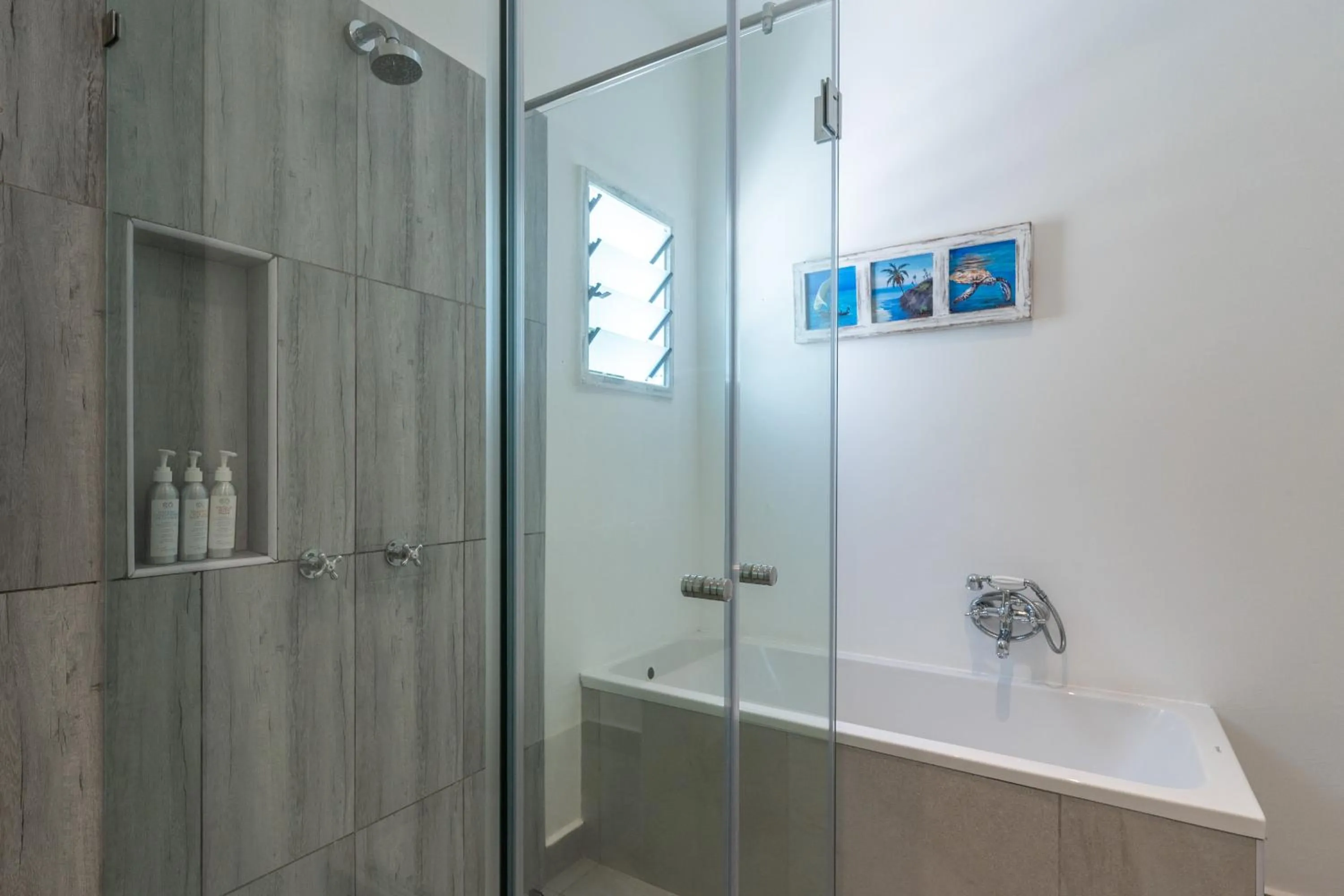 Shower in Nomad Beach Resort