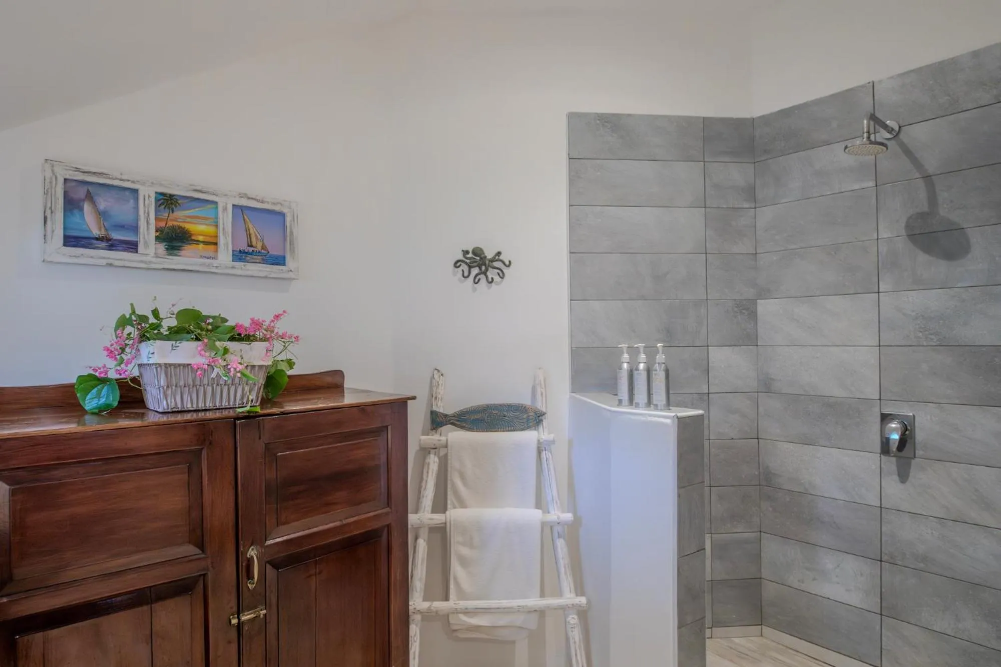 Bathroom in Nomad Beach Resort