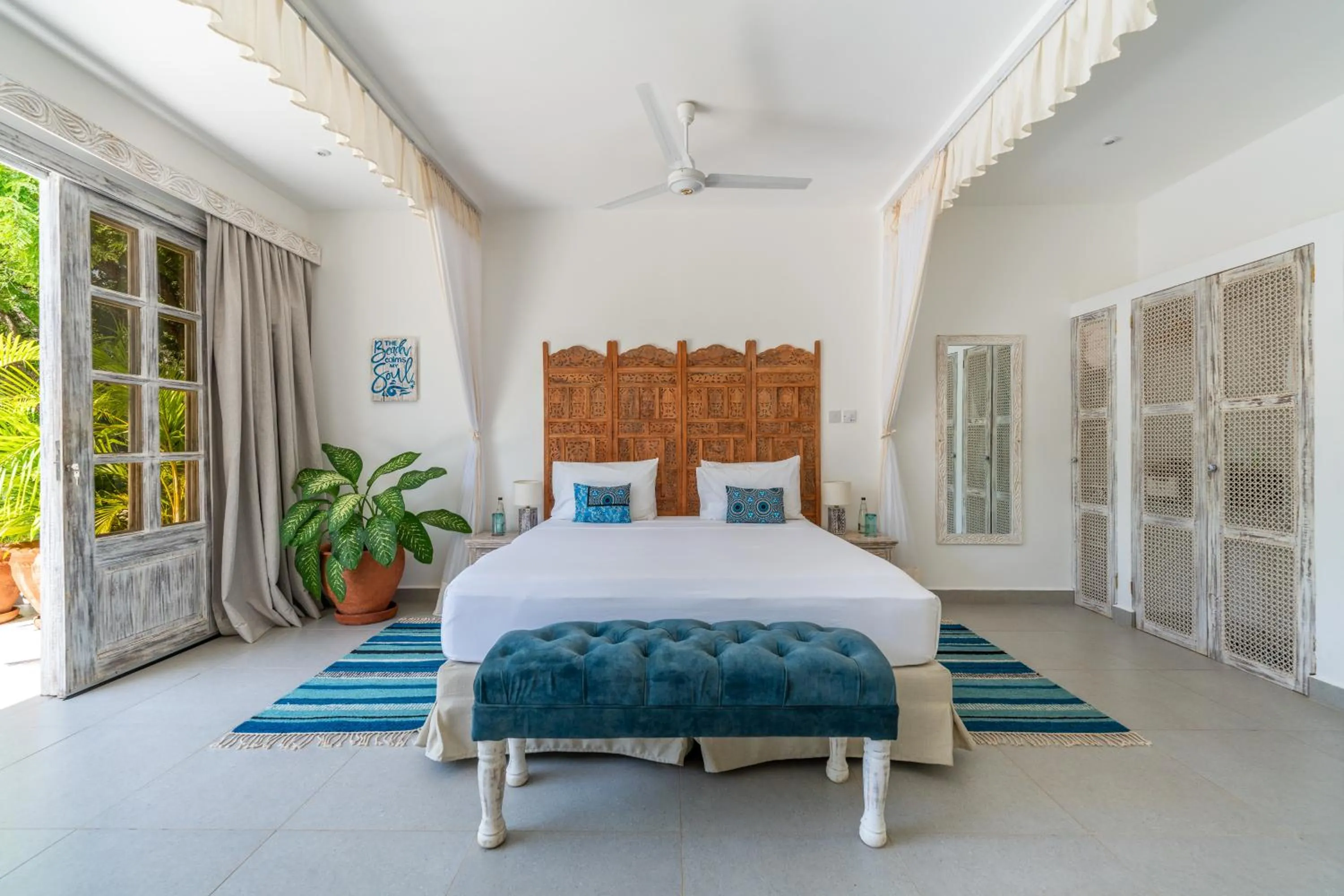 Bedroom, Bed in Nomad Beach Resort