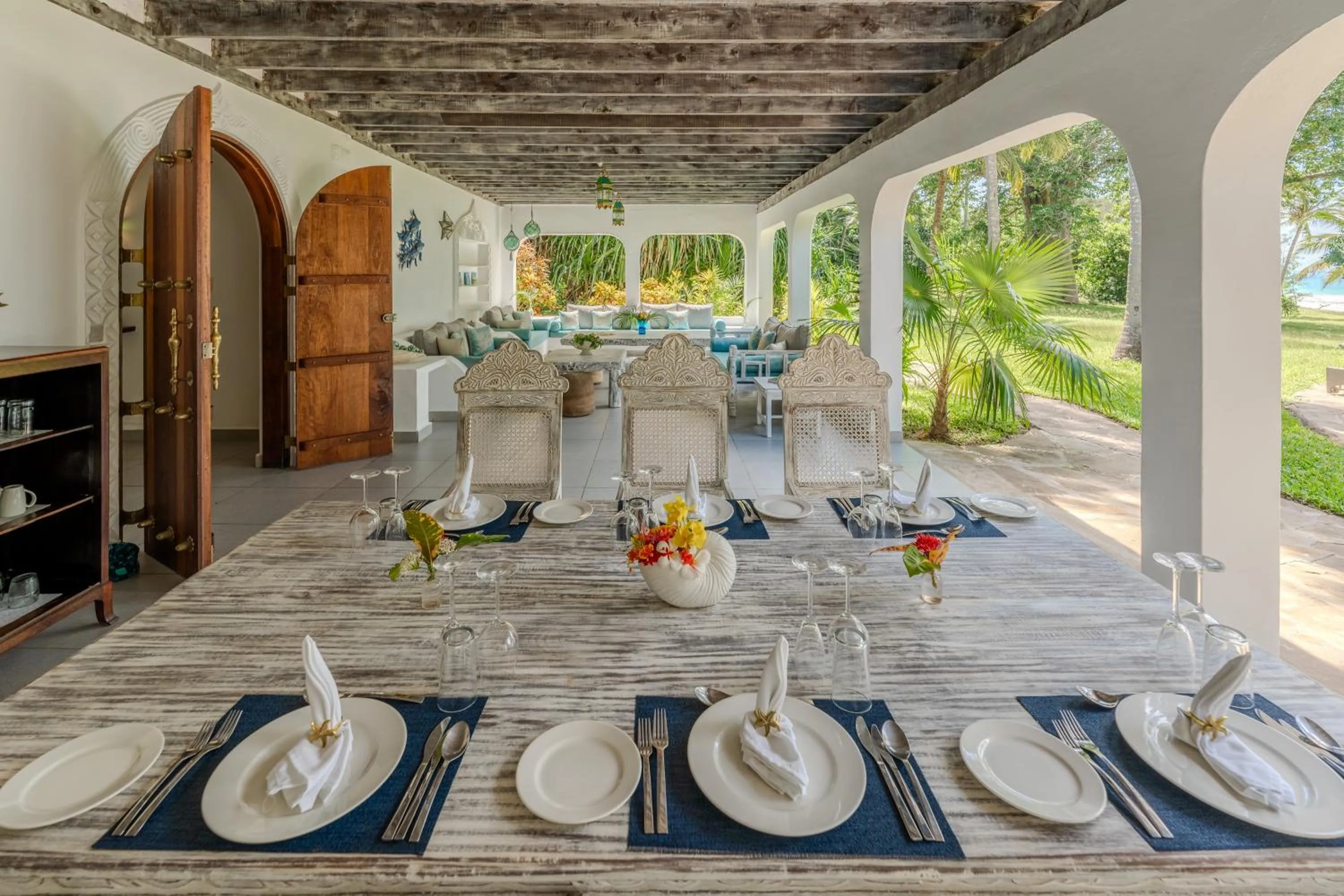Dining area in Nomad Beach Resort