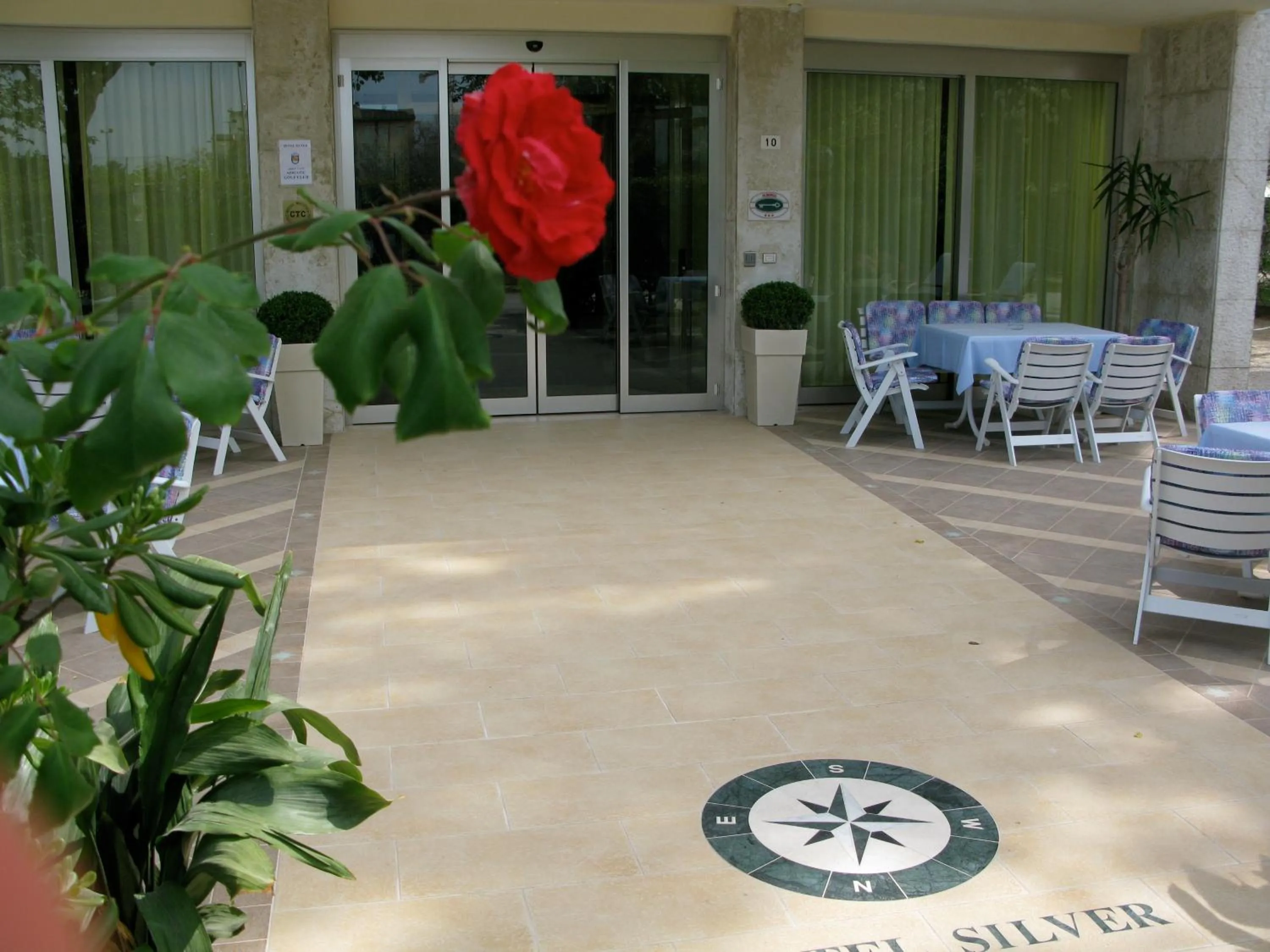 Facade/entrance in Hotel Silver
