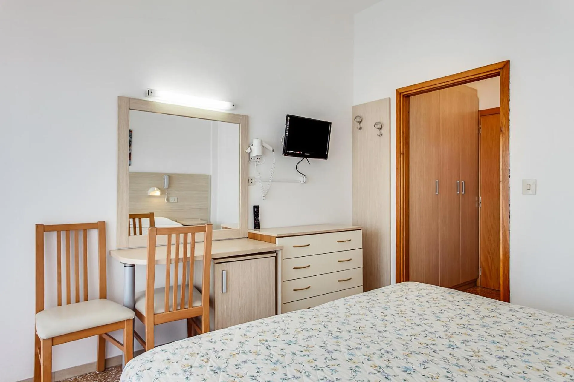 TV and multimedia in Hotel Silver