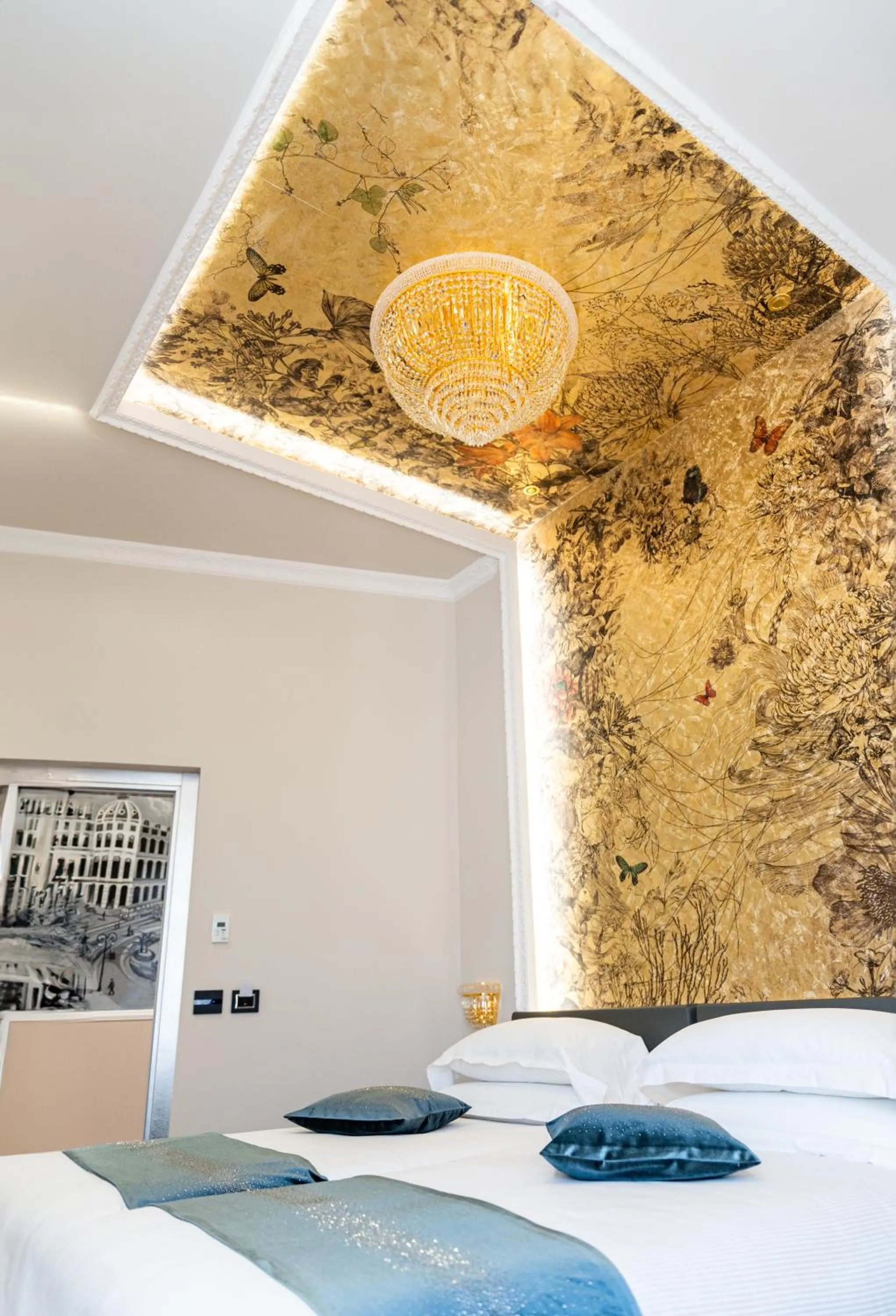 Bed in Queen Cattleya Suite