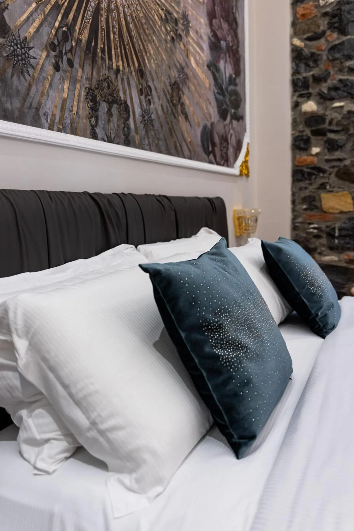 Bed in Queen Cattleya Suite