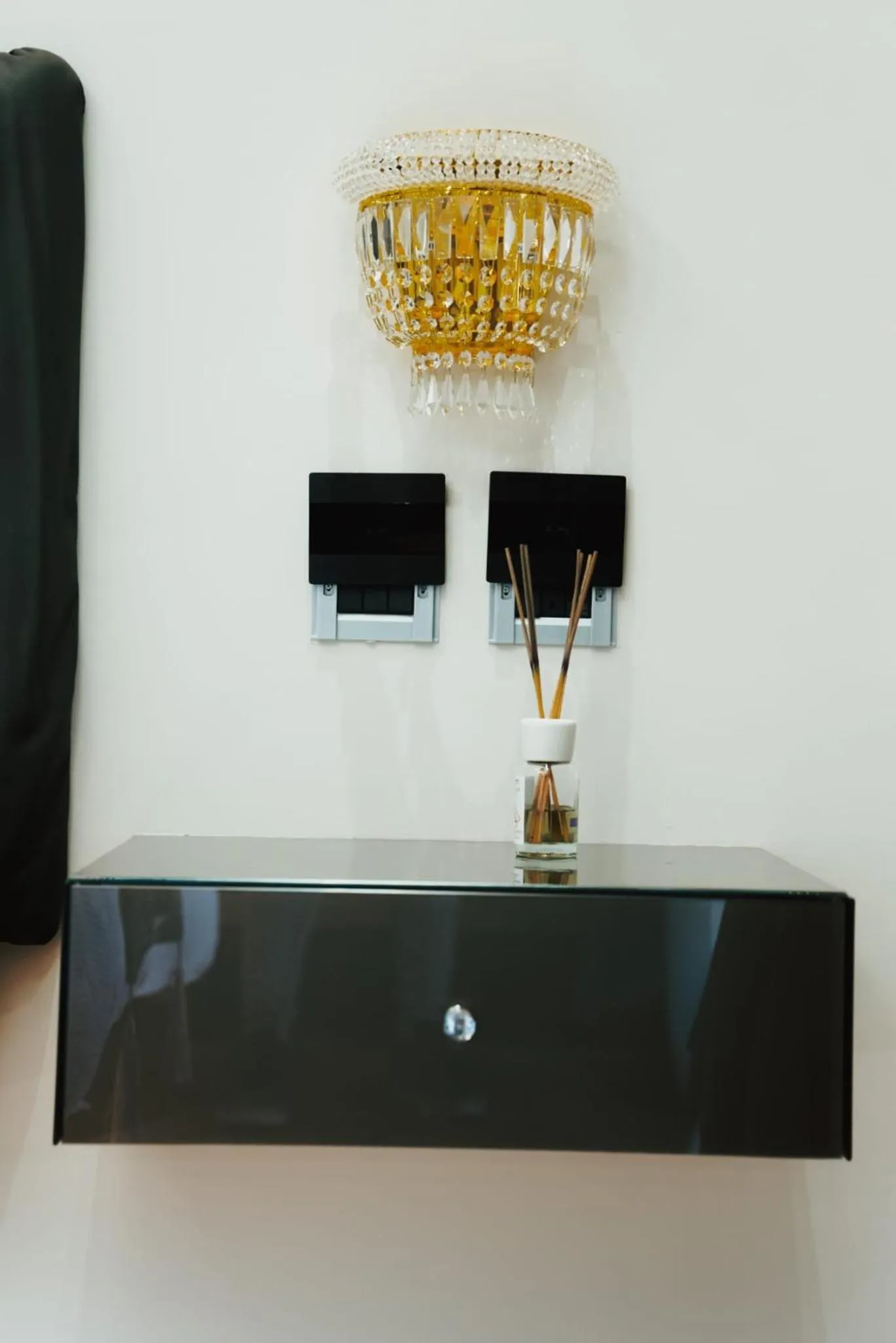 Queen Cattleya Suite