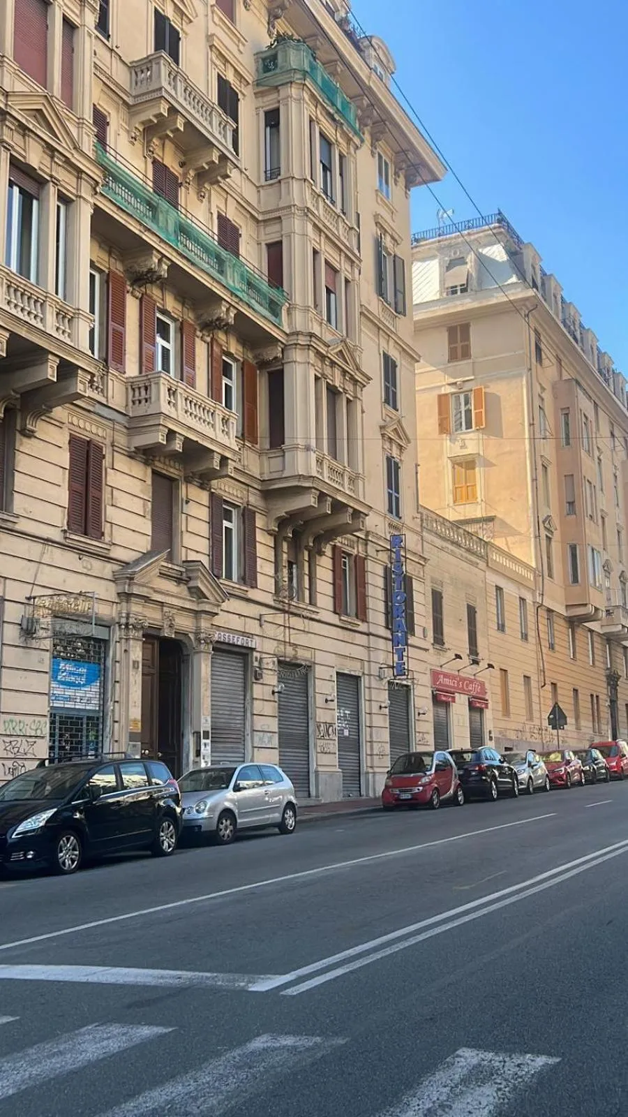 Property building in Queen Cattleya Suite