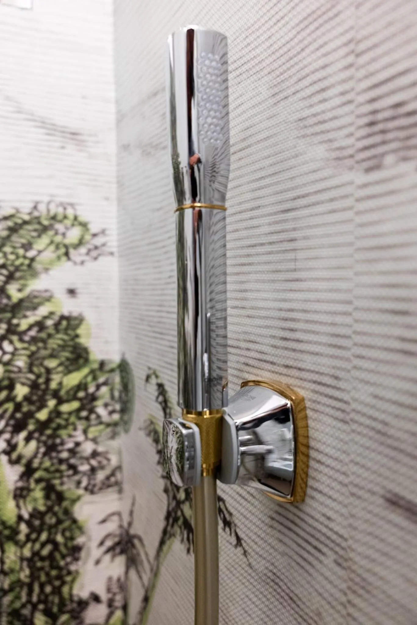 Queen Cattleya Suite