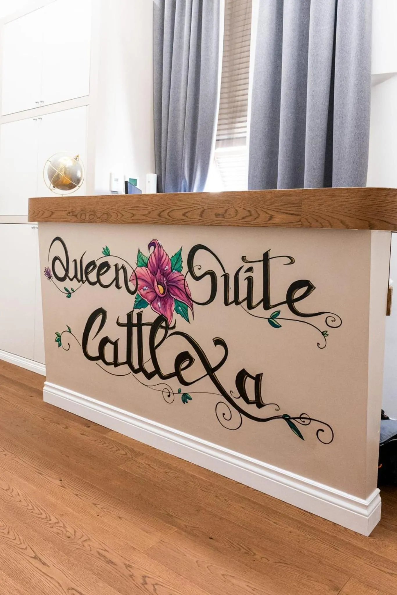 Queen Cattleya Suite